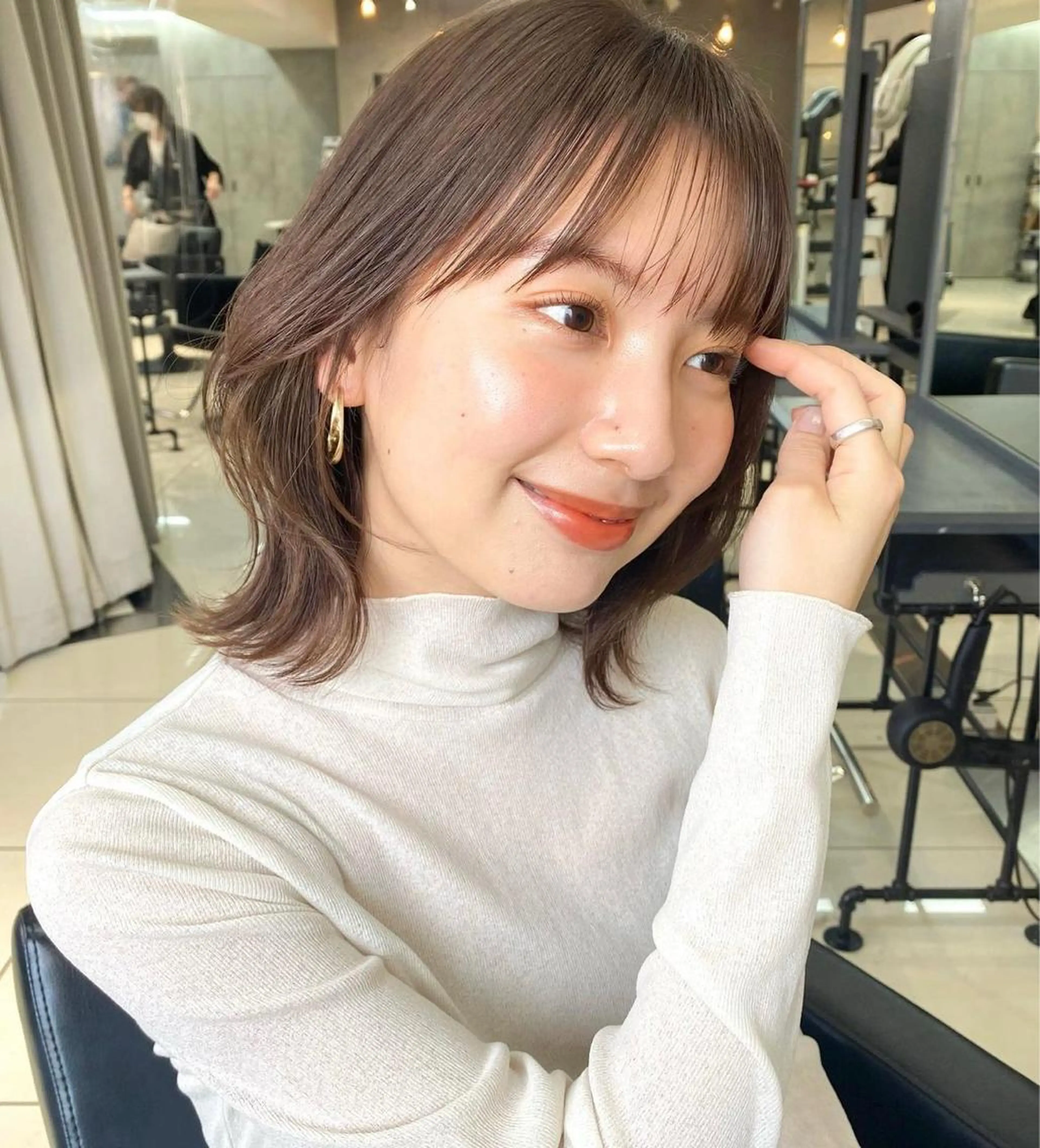 ミディアム レイヤー×ツヤカラー 渋谷/kougaのヘアスタイル