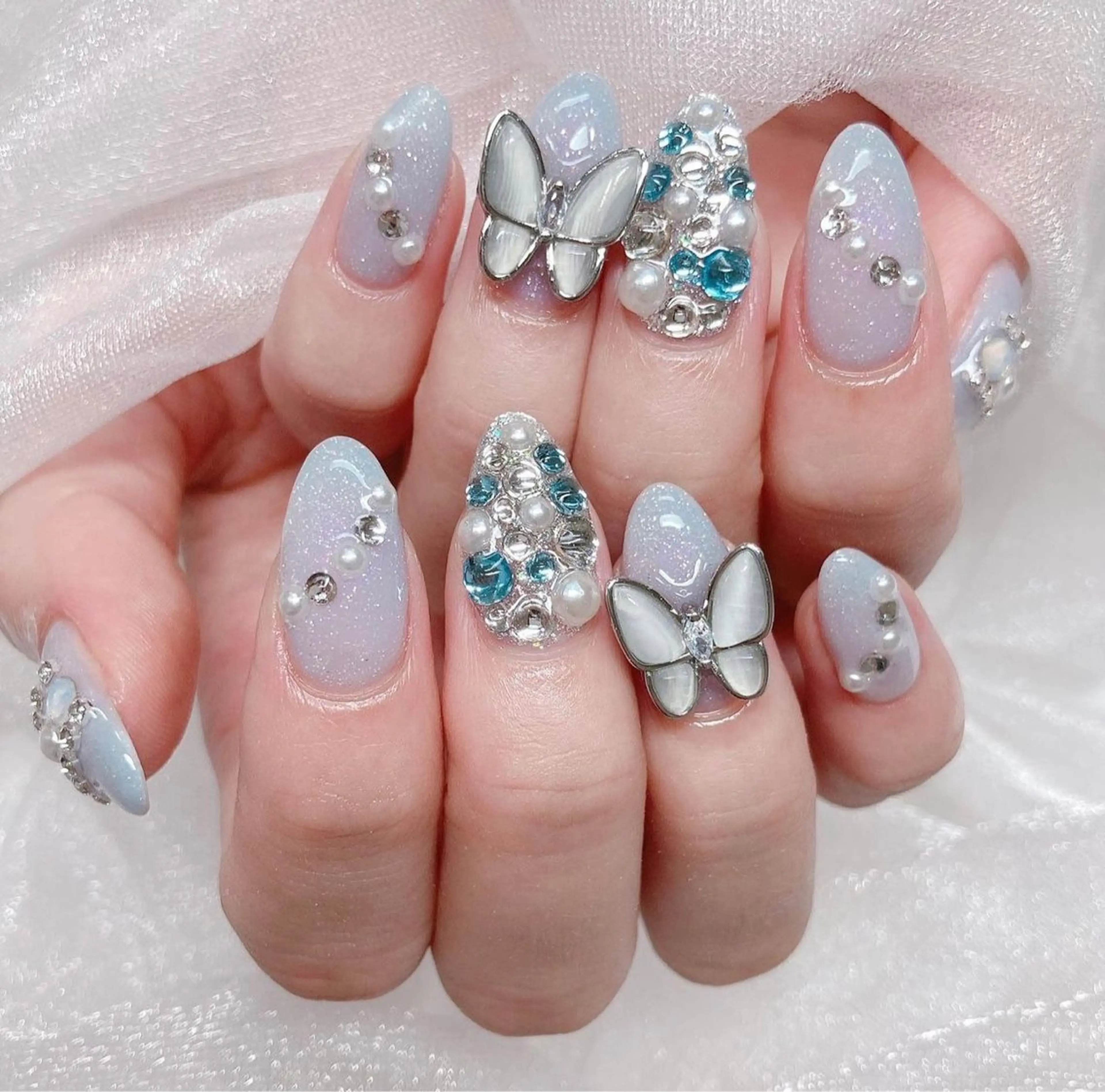 ネイル Miouミオン ネイルサロンのネイルデザイン