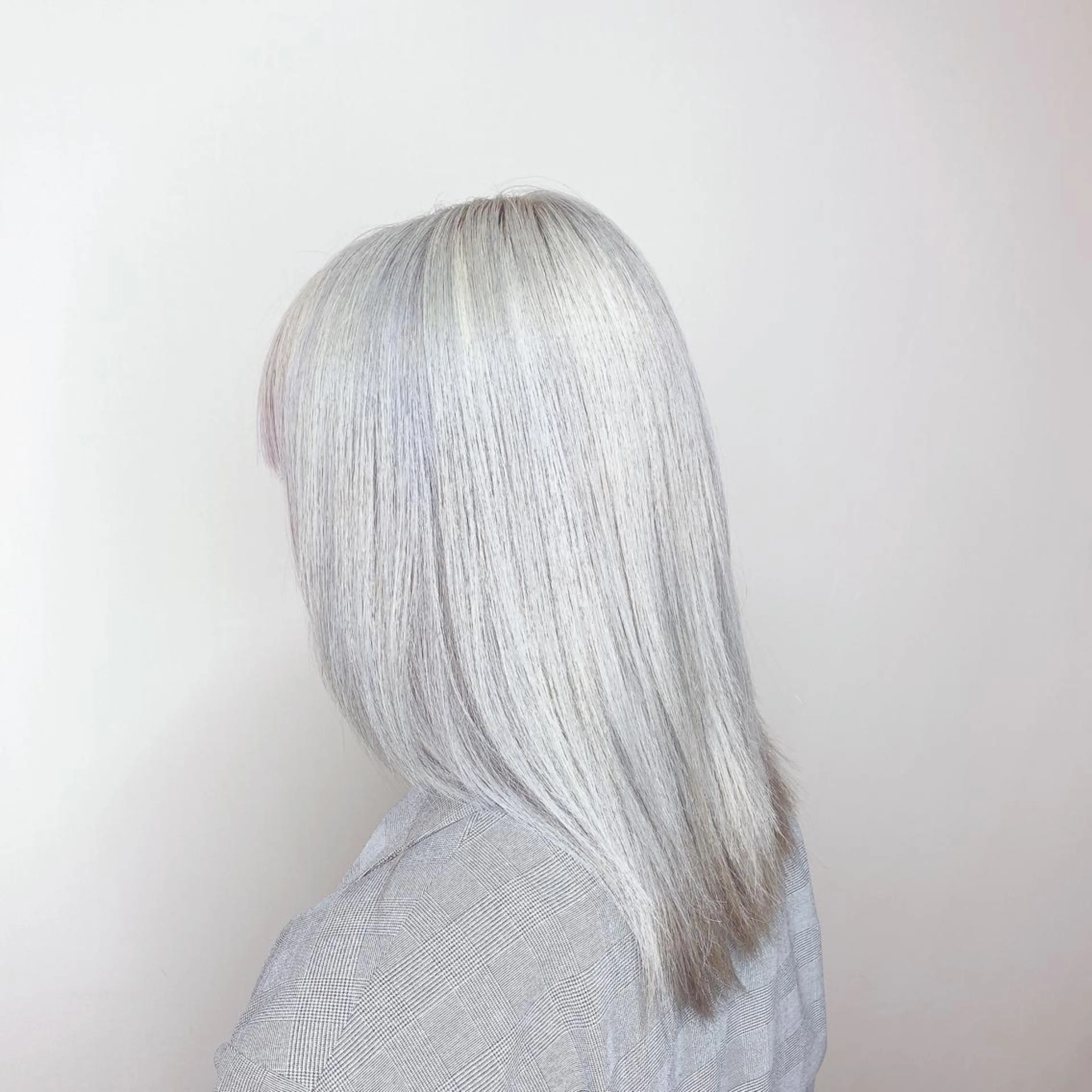 セミロング カラー ブリーチ ケアブリーチ ハイトーンカラー ピンクカラー 髪質改善 ヘアカラー ⚠️激安ブリーチで 後悔してる方へ⚠️のヘアスタイル