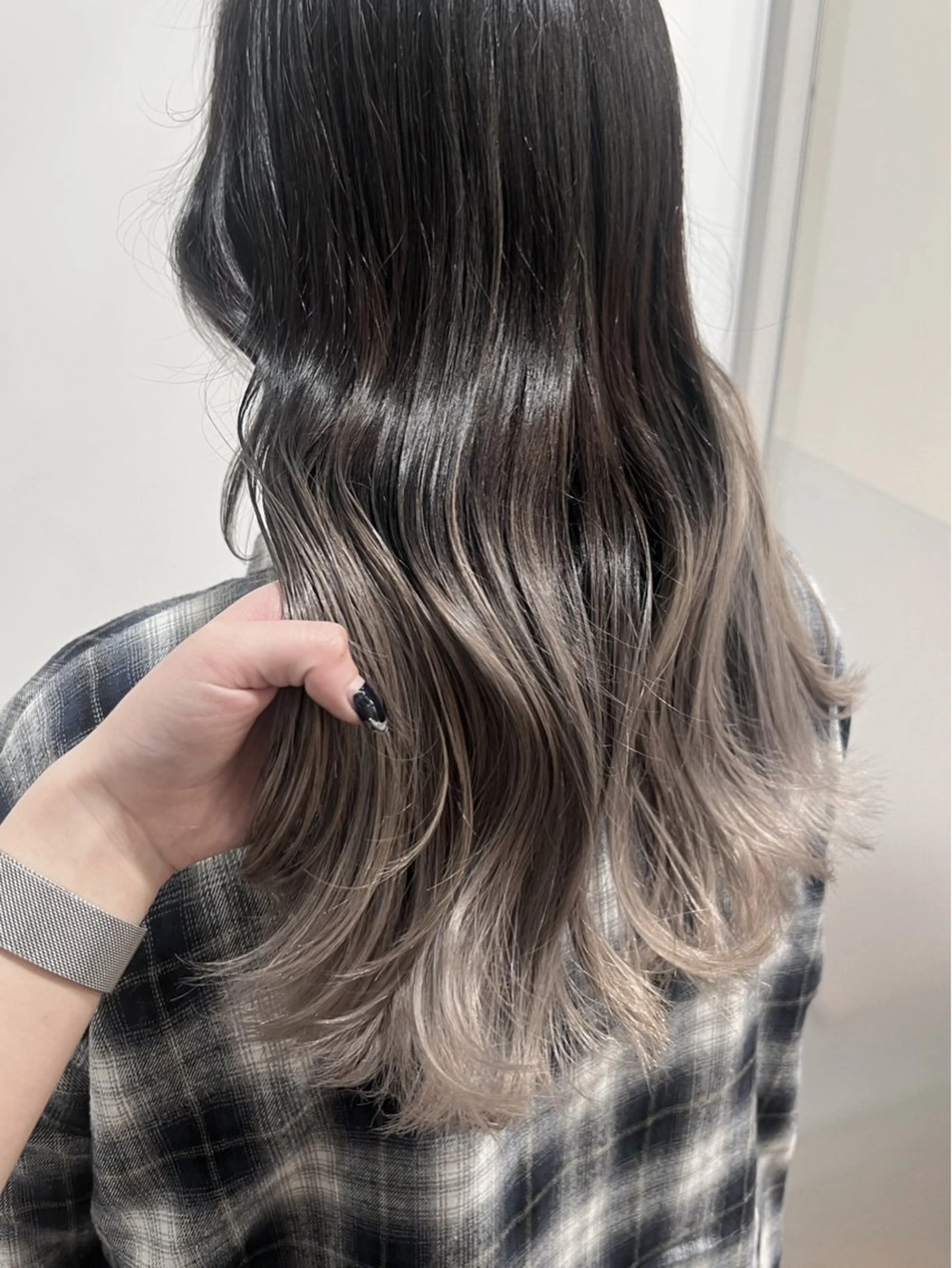 カラー ブリーチ グレージュ きむら なみか🪐のヘアスタイル