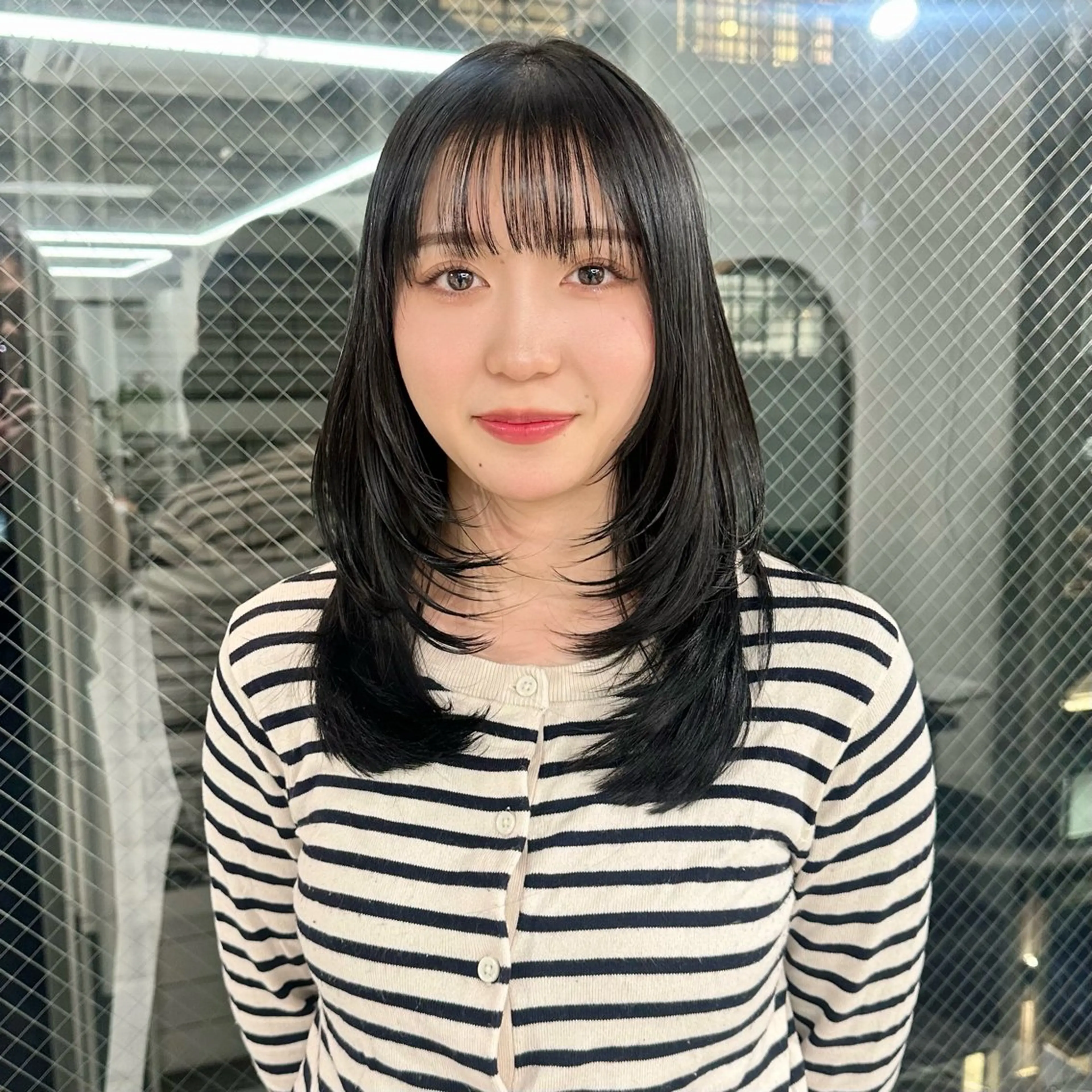 セミロング カラー ブリーチなし/レイヤ ー特化🌈Tommyのヘアスタイル