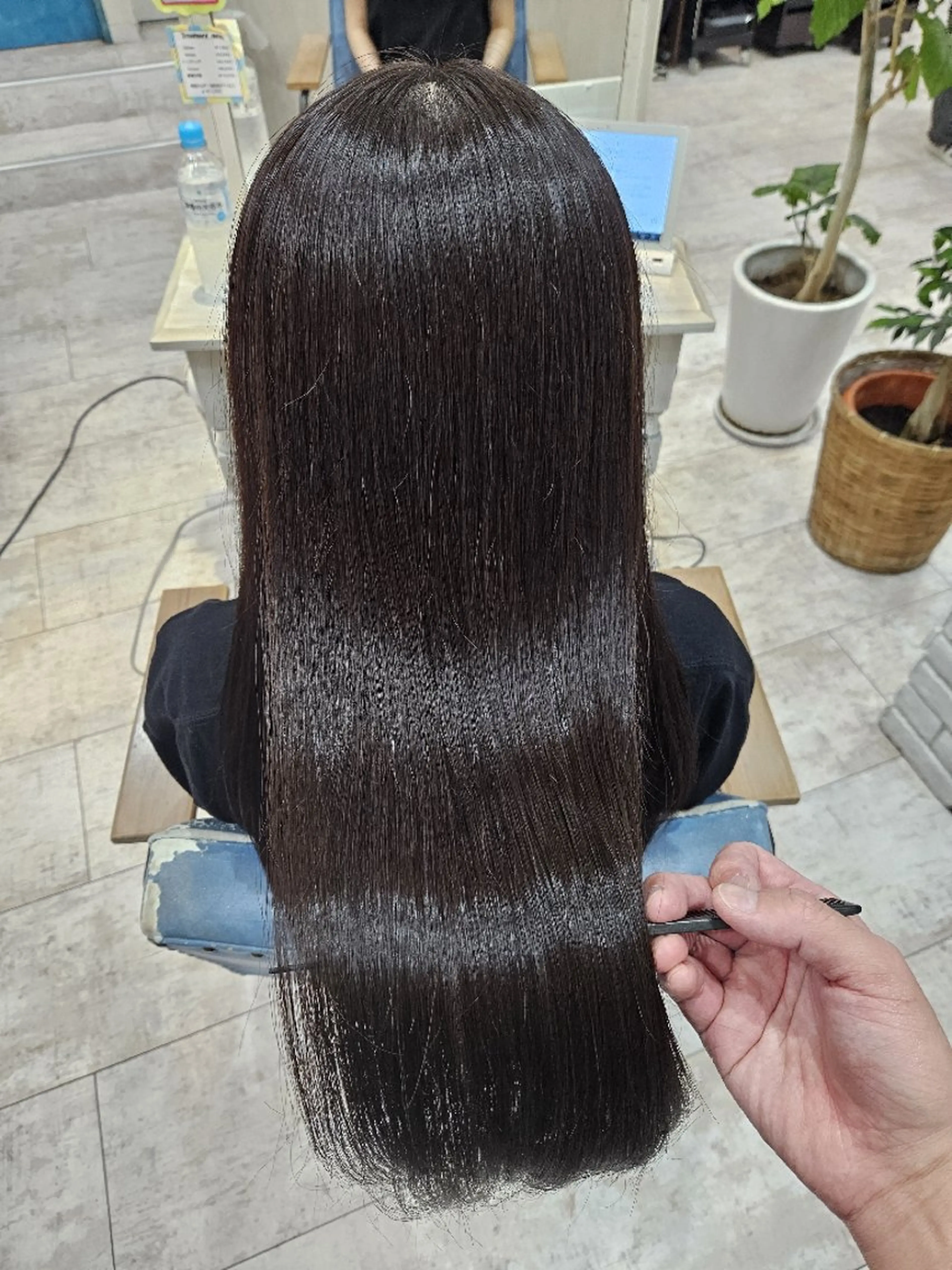 ロング カラー 髪質改善 韓国風ヘア トリートメント 顔周りレイヤーカット 髪質改善代表西村功平のヘアスタイル