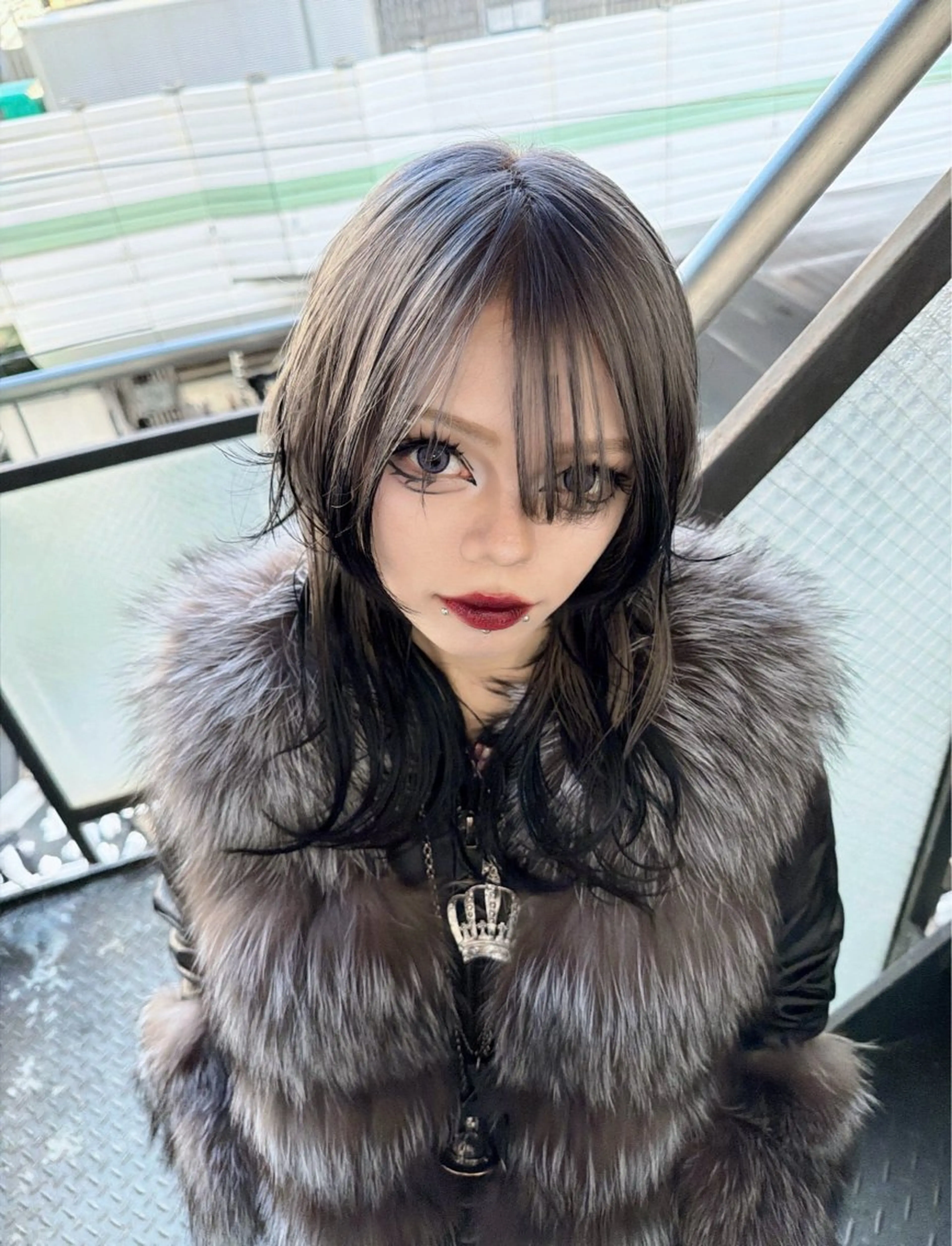 ロング カラー パーマ ヘアアレンジ 切りっぱなしボブ ブリーチ ケアブリーチ デザインカラー ダブルカラー 【.ico】心斎橋/ ウルフ/飛田ゆうきのヘアスタイル