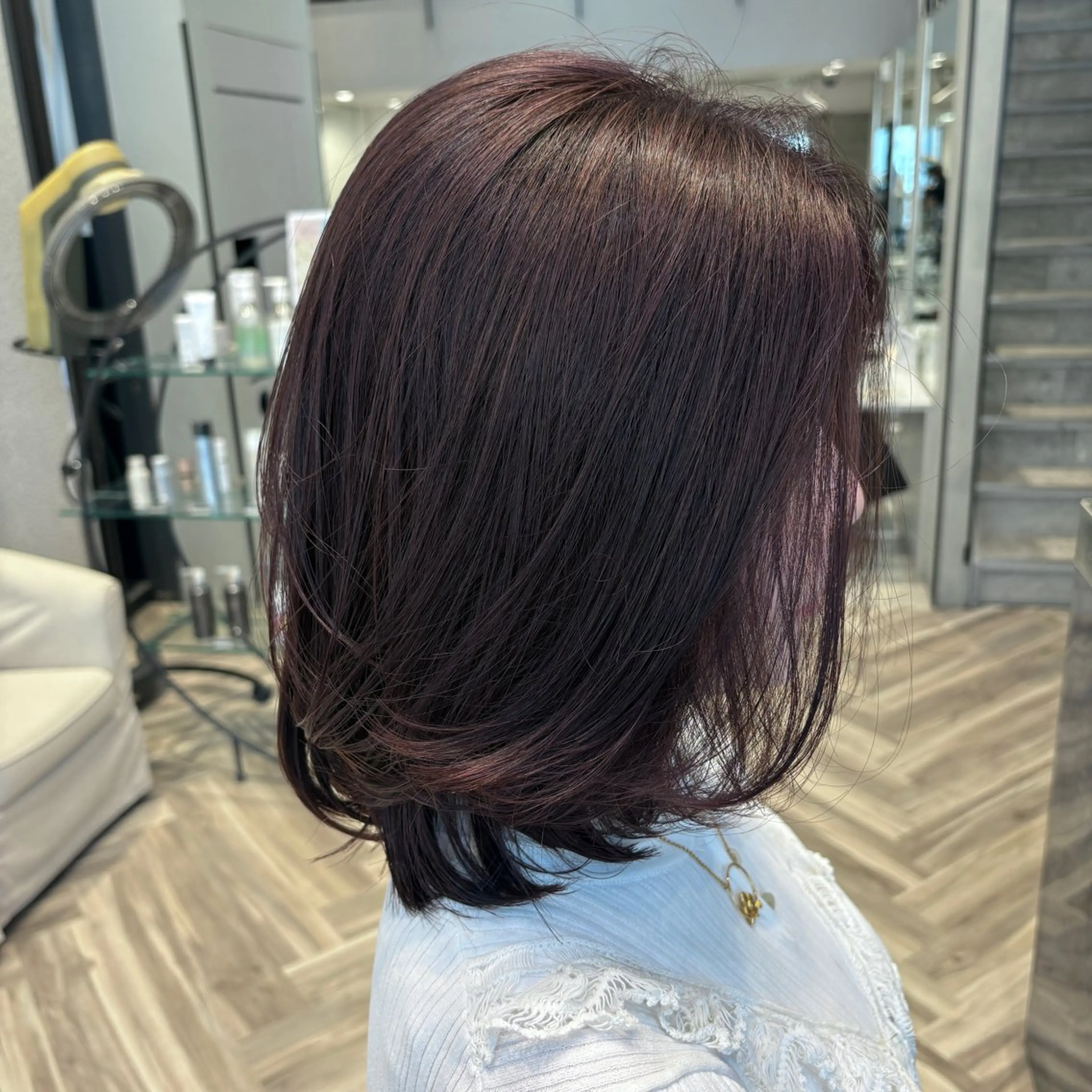 ミディアム 李 文のヘアスタイル