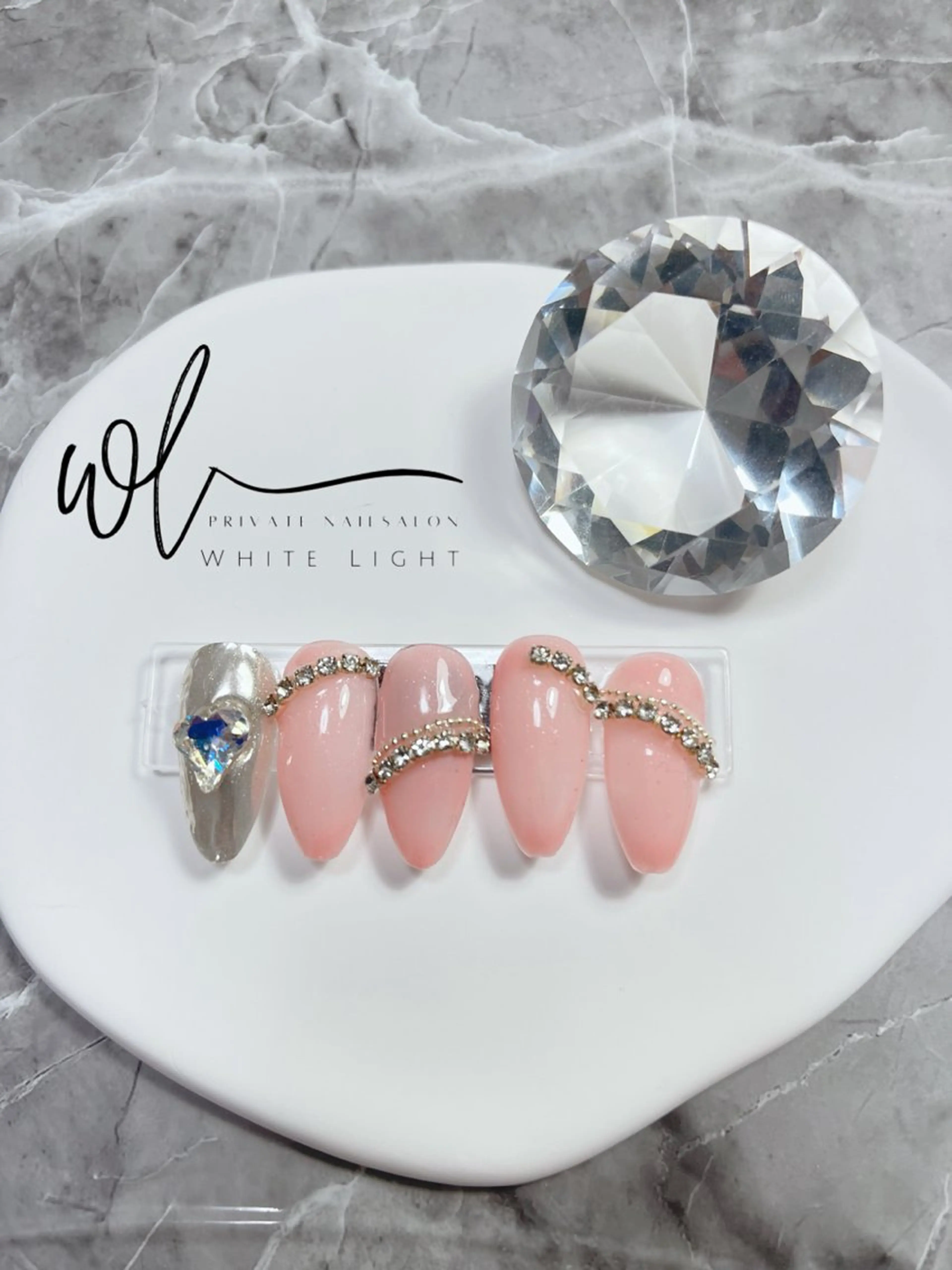 ネイル アートネイル プライベートサロン WhiteLightのネイルデザイン