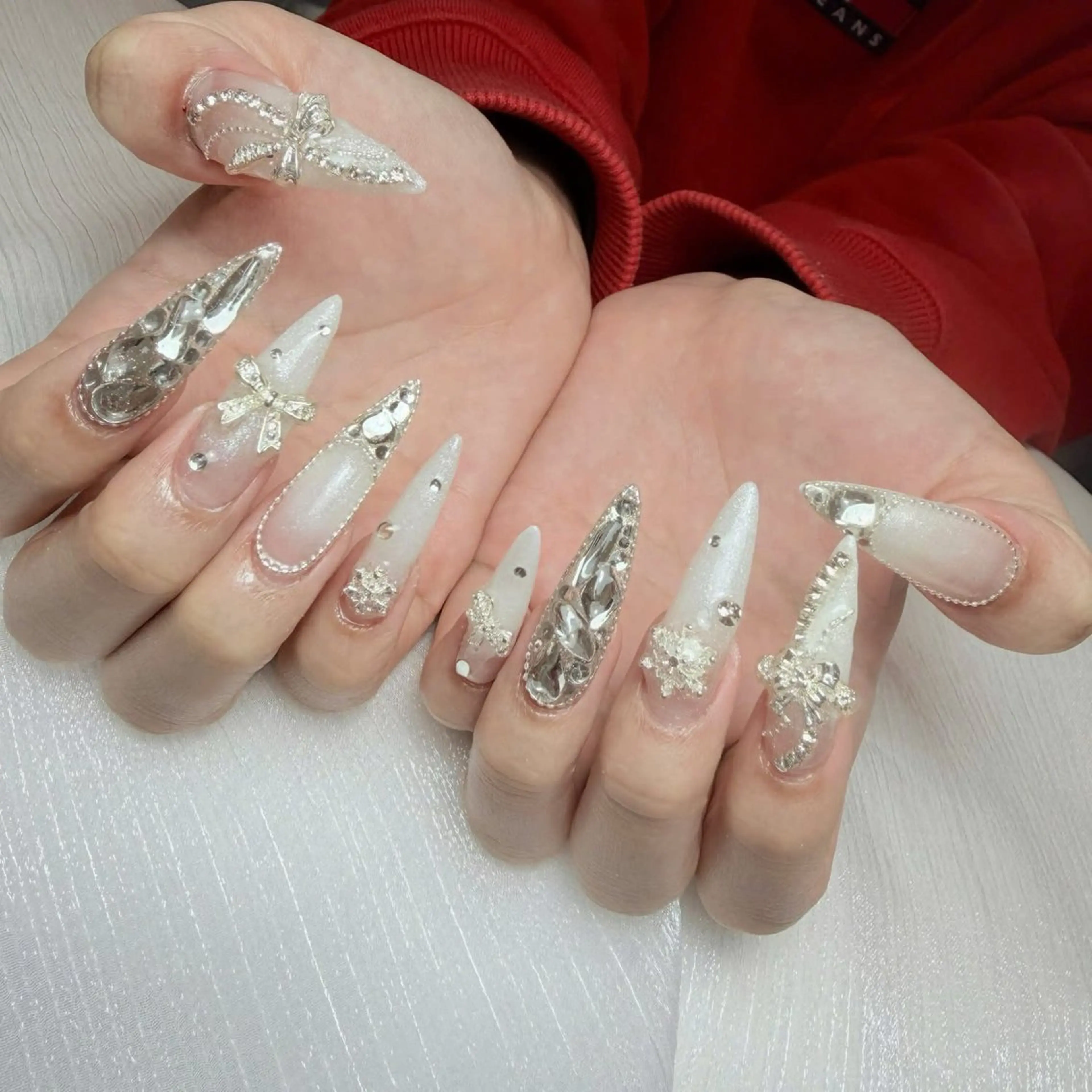 ネイル ハンドネイル ハンドケア Hi Beauty 渋谷(ネイル、ハイパーナイフ6、脂肪れいきゃく、マッサージ＆エステサロン)所属・Hi beauty 渋谷のネイルデザイン