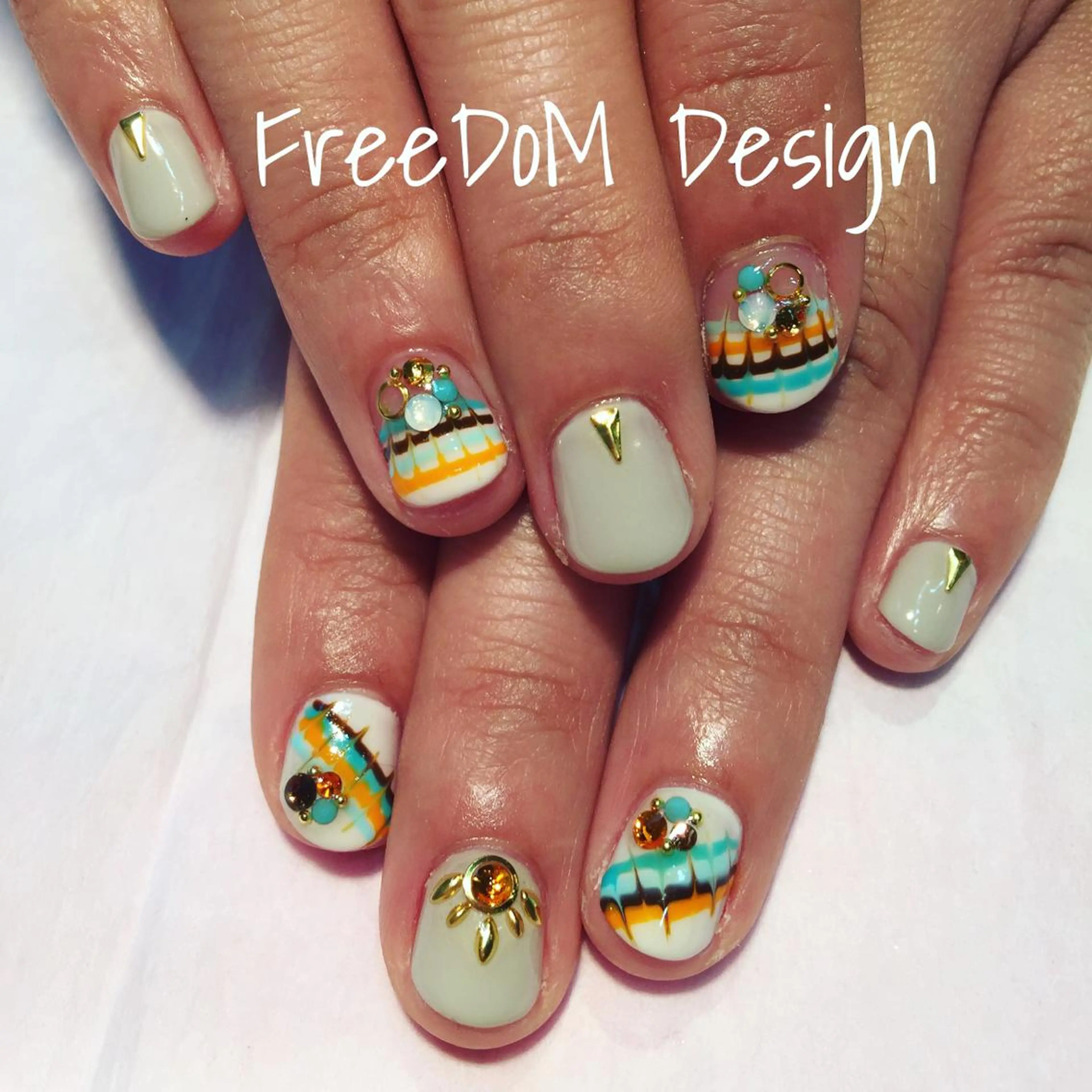 ネイル アートネイル ＦreeDoＭ   Design所属・W KUMIのネイルデザイン