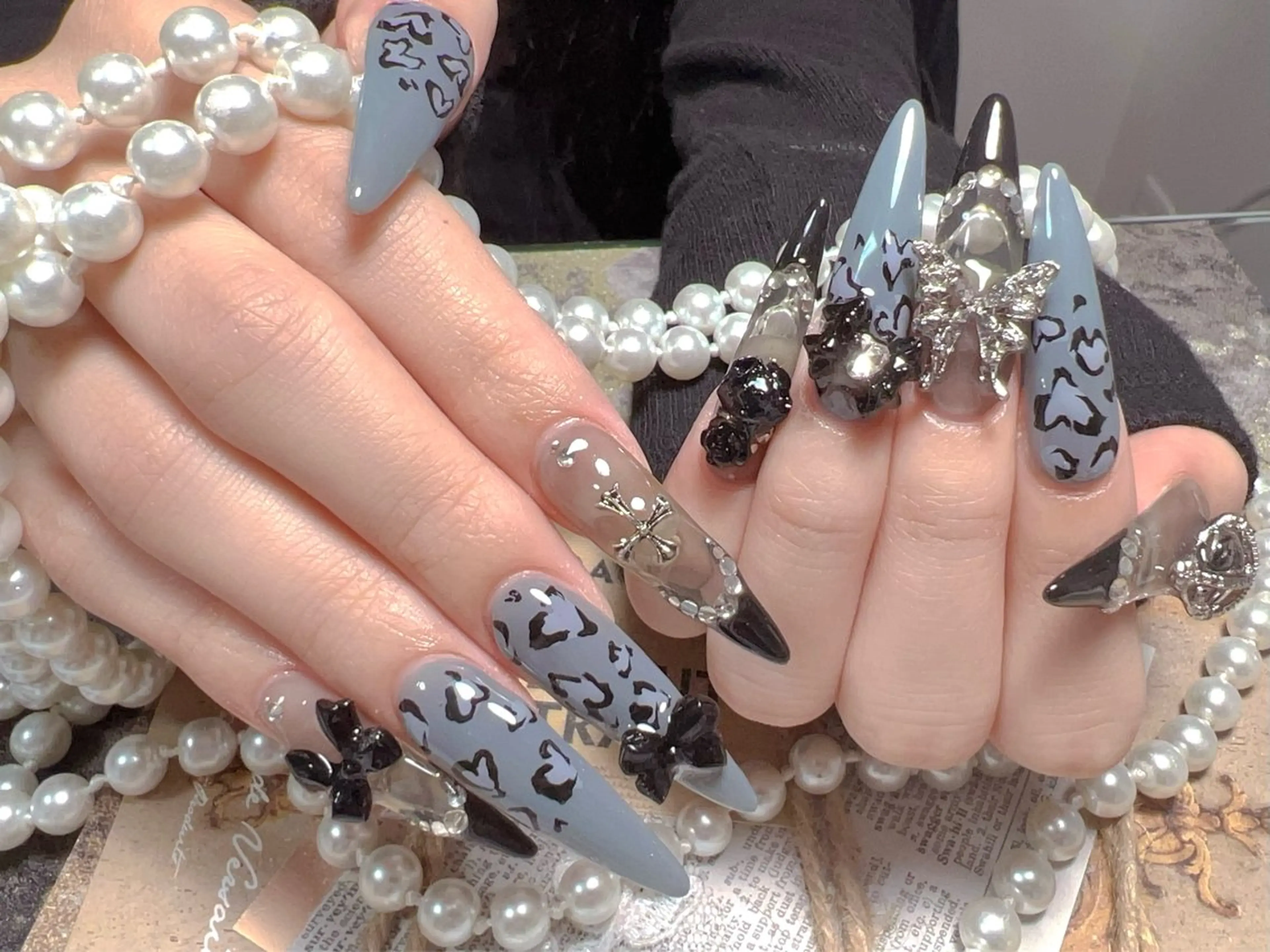 ネイル MOA NAIL所属・MoaNail🫶 Yoshiのネイルデザイン
