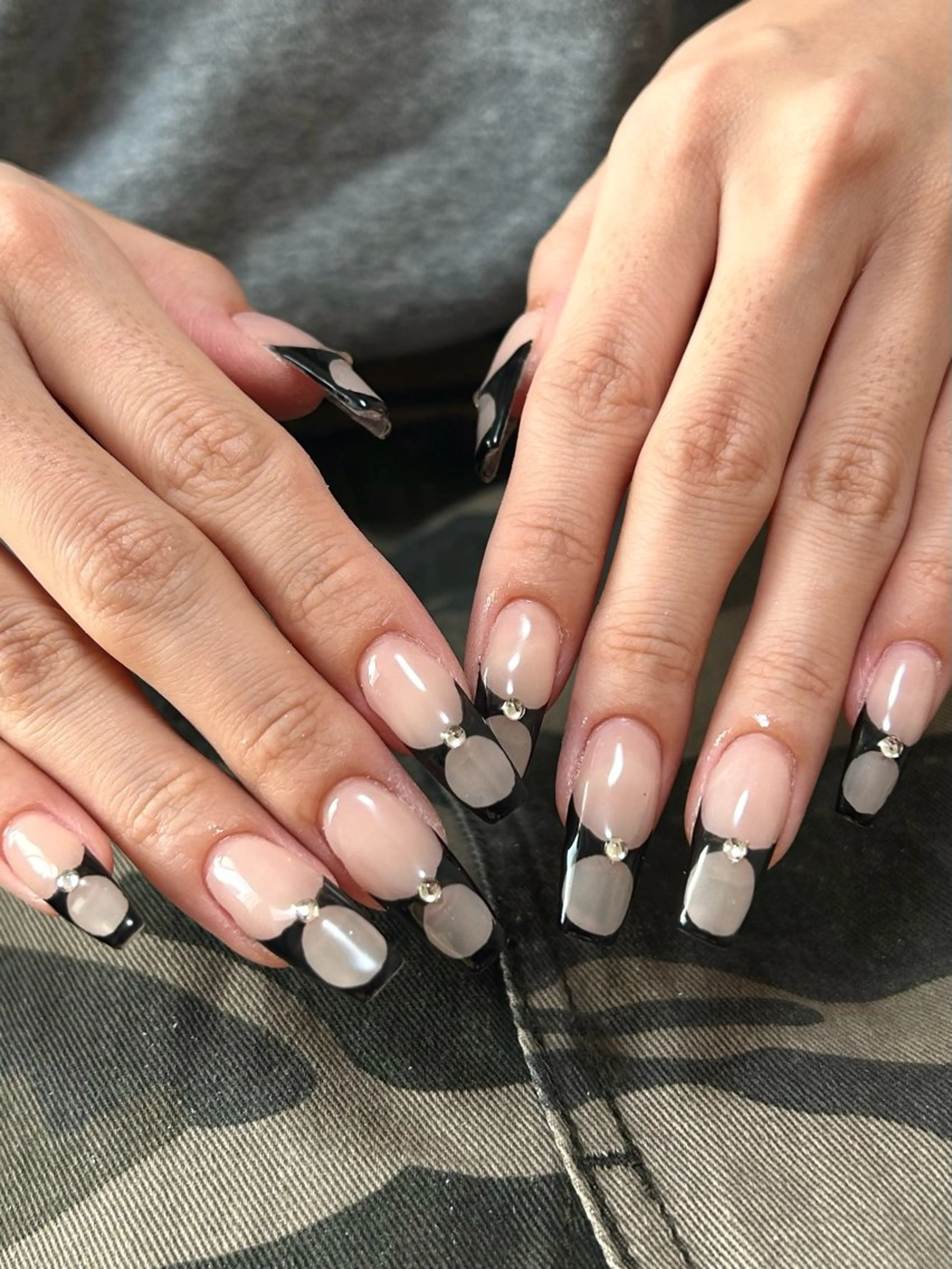 セミロング OKUHARA Mのネイルデザイン