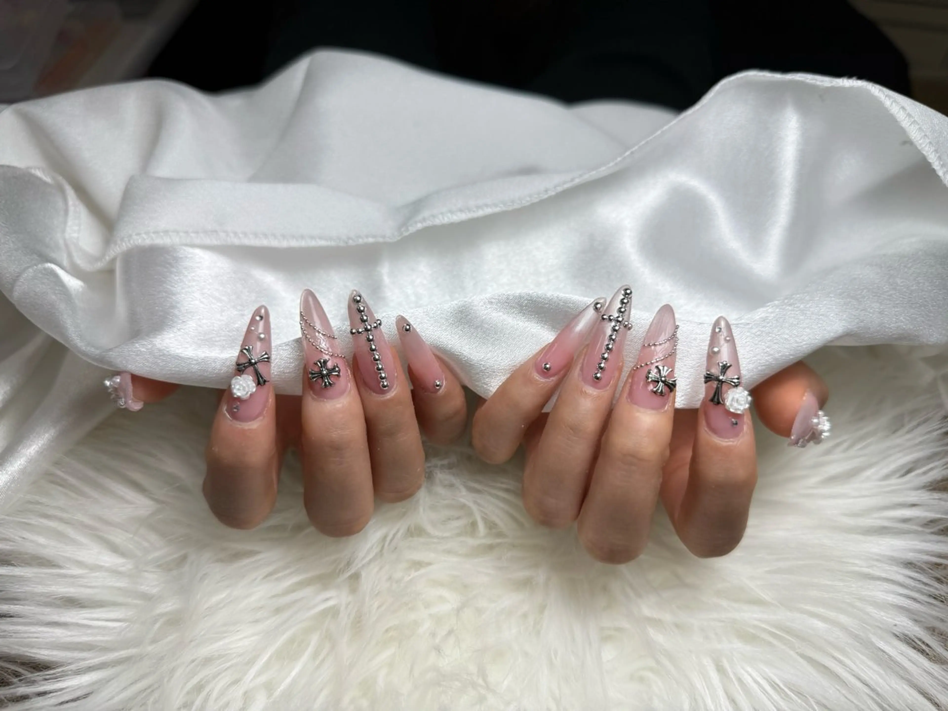 ロング ハンドネイル Moomi nail salonのネイルデザイン