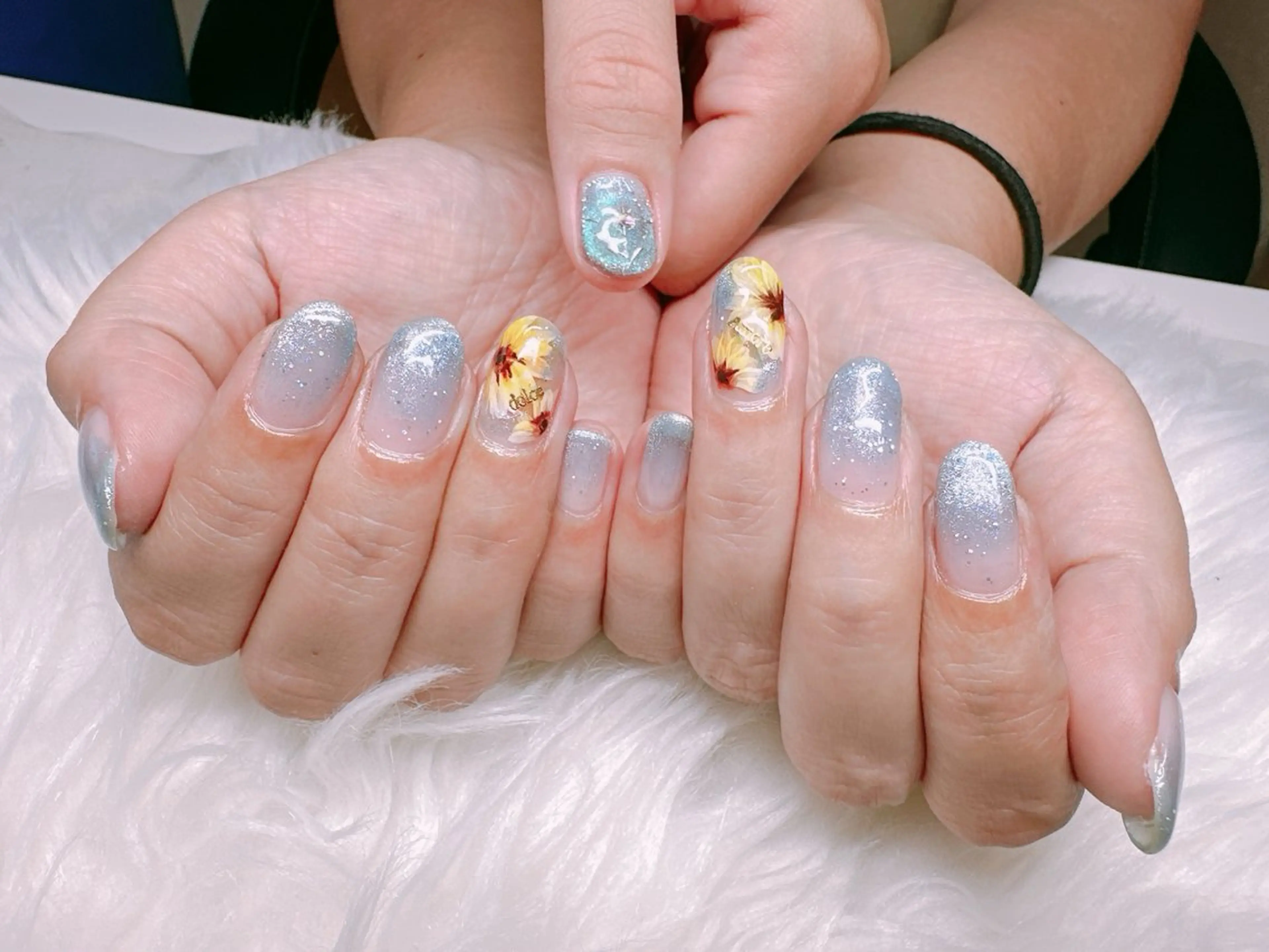 ネイル 高島 夏海のネイルデザイン