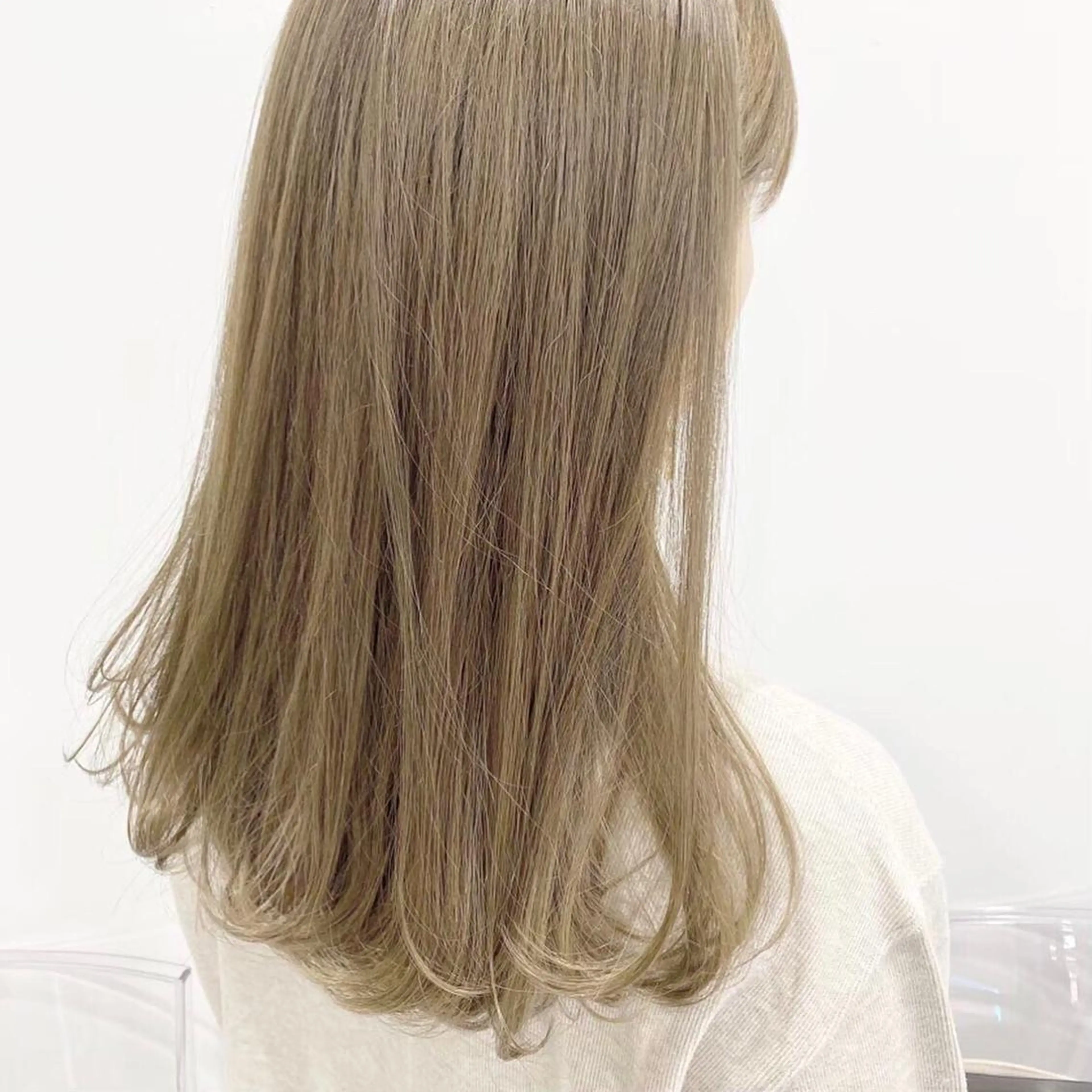 ロング カラー ベージュカラー オリーブベージュ ヘアカラー トリートメント ヘアセット 透明感カラー🤍 Kaitoのヘアスタイル