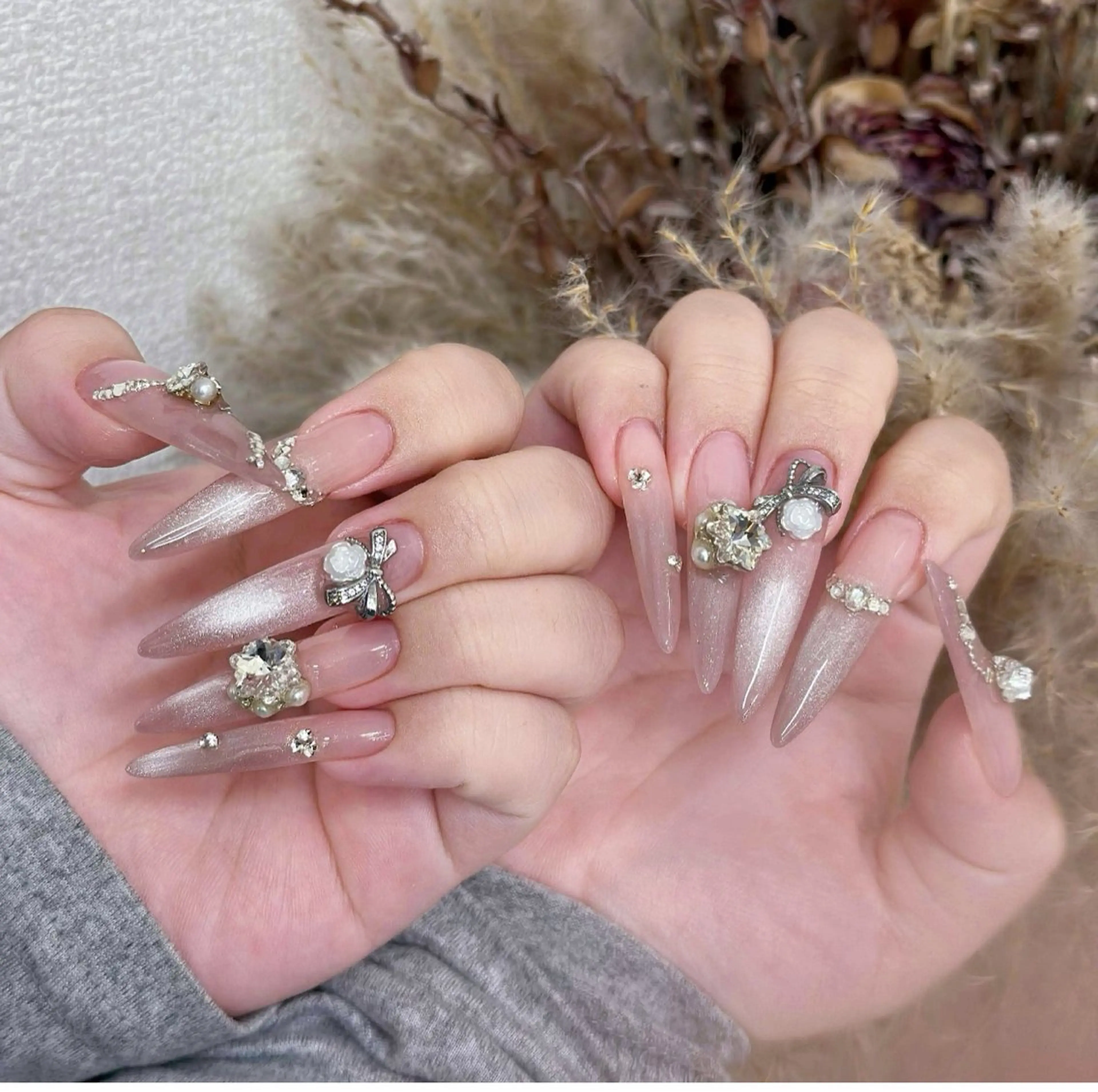 ネイル オーロラネイル ブルー チークネイル フットネイル フレンチネイル ハンドネイル REI レイのネイルデザイン