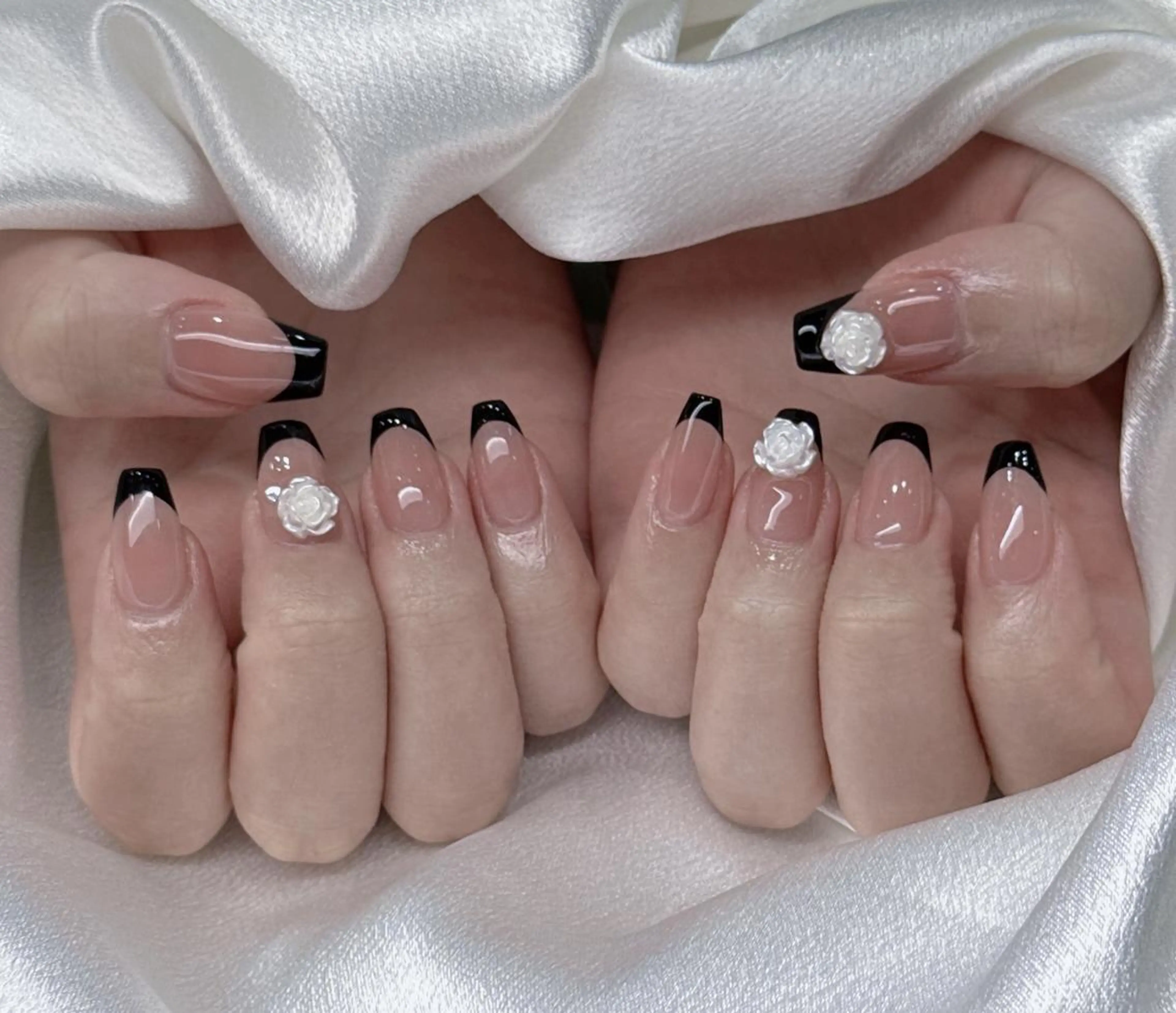 ネイル アートネイル オーロラネイル ブルー チークネイル フットネイル NAILS168 新大久保店のネイルデザイン