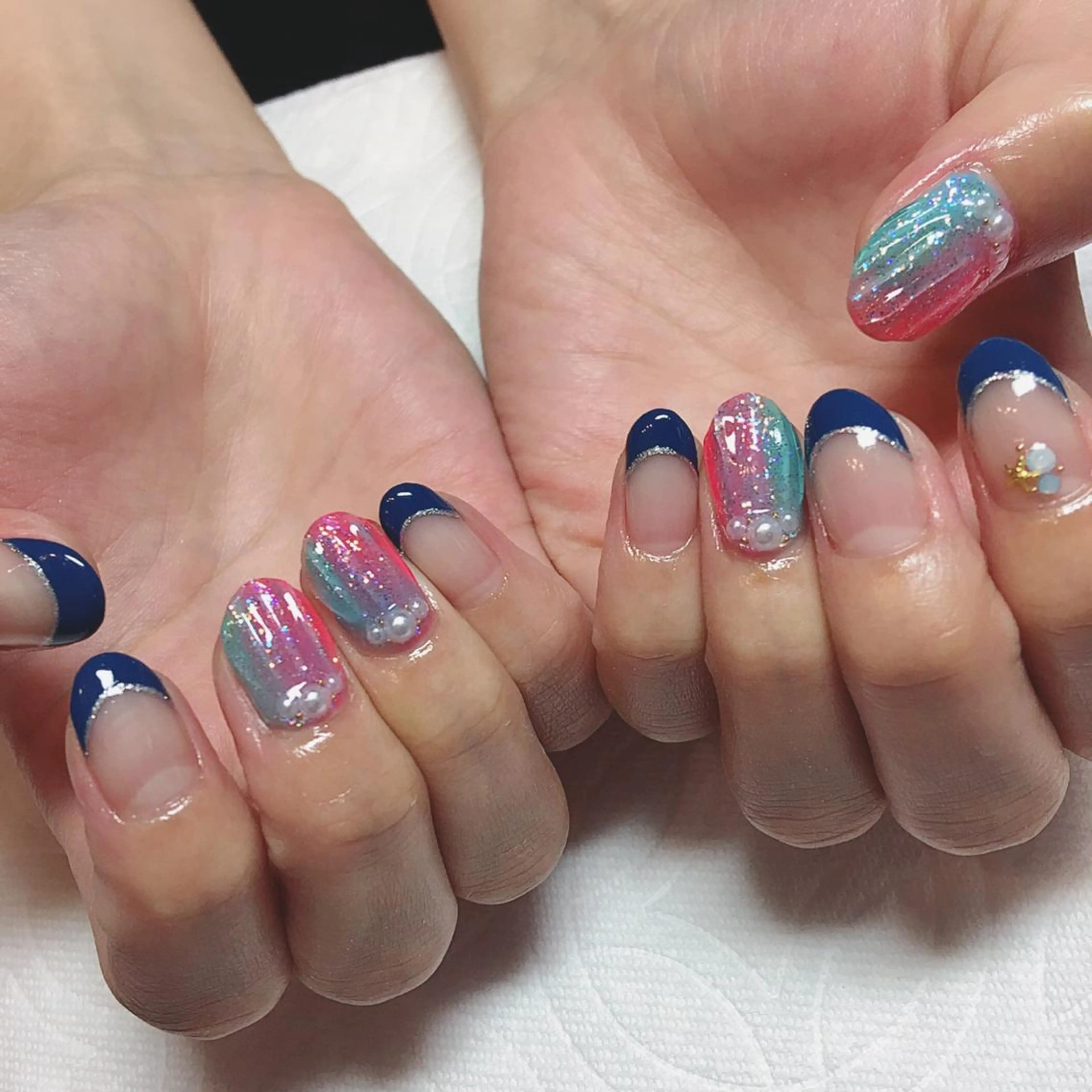 ネイル アートネイル フレンチネイル THECOLORS所属・近貞 莉奈のネイルデザイン