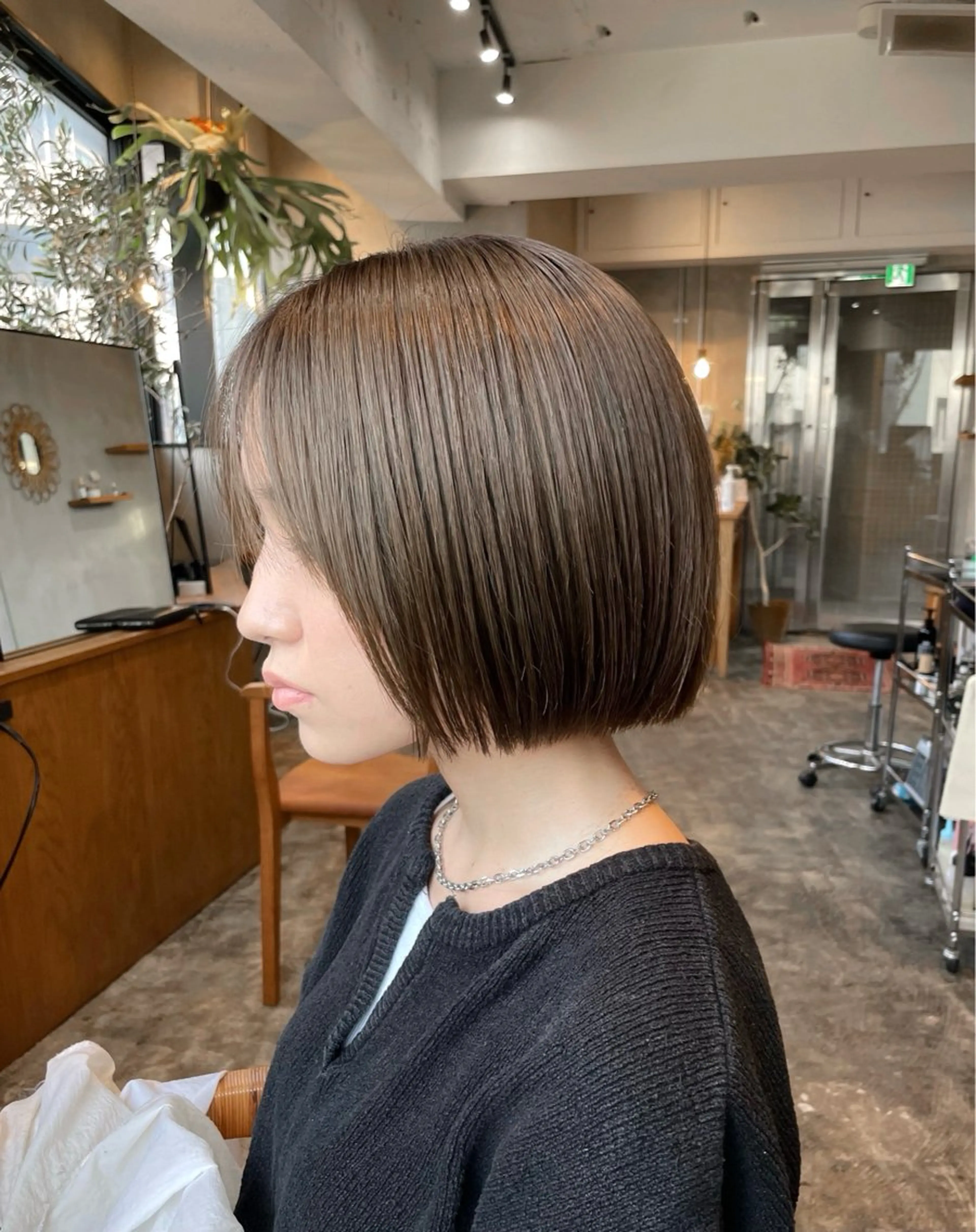 ショート ボブ カット ヘアカラー 小野 龍樹のヘアスタイル