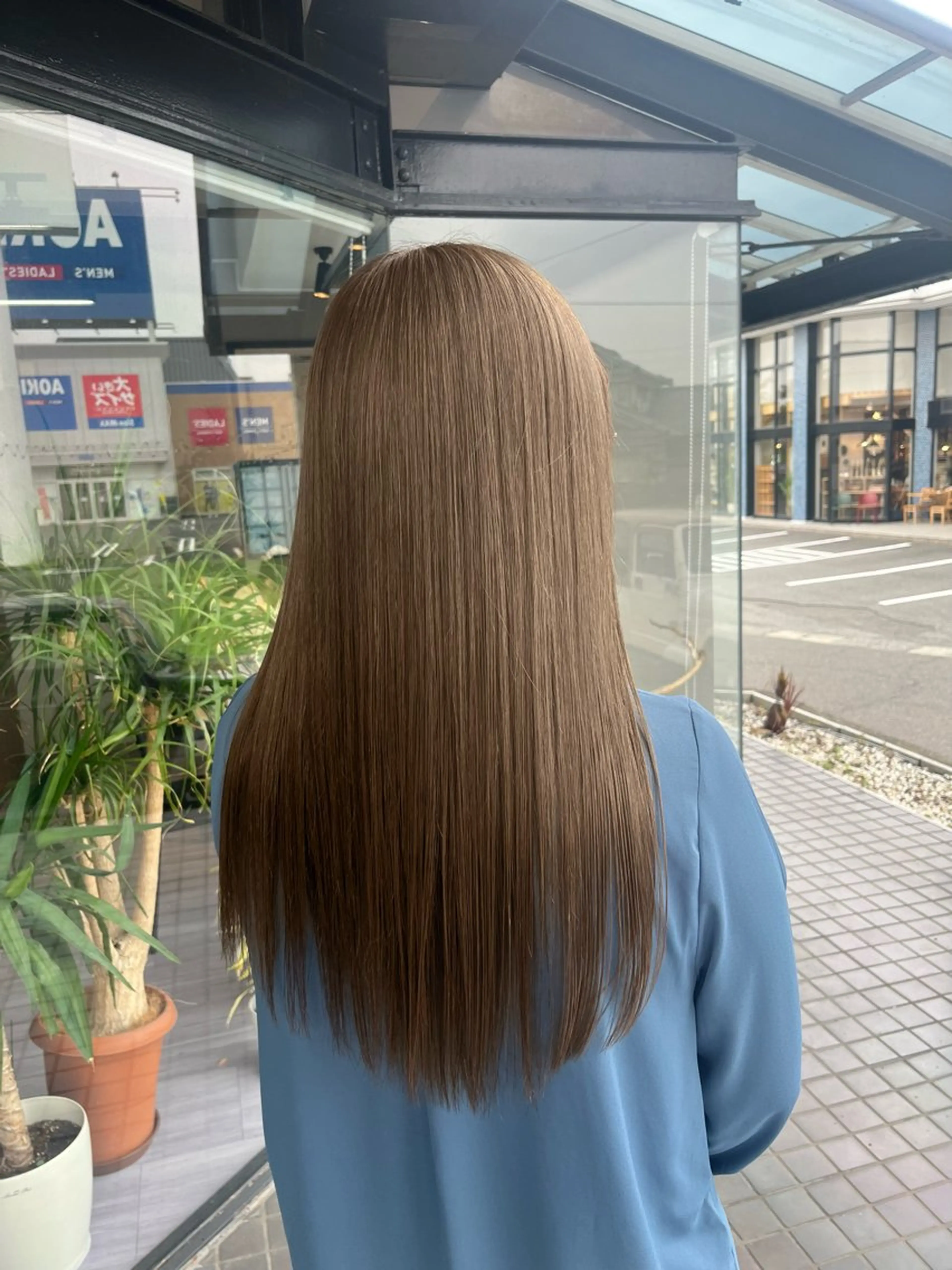 ロング alu所属・alu yuinaのヘアスタイル