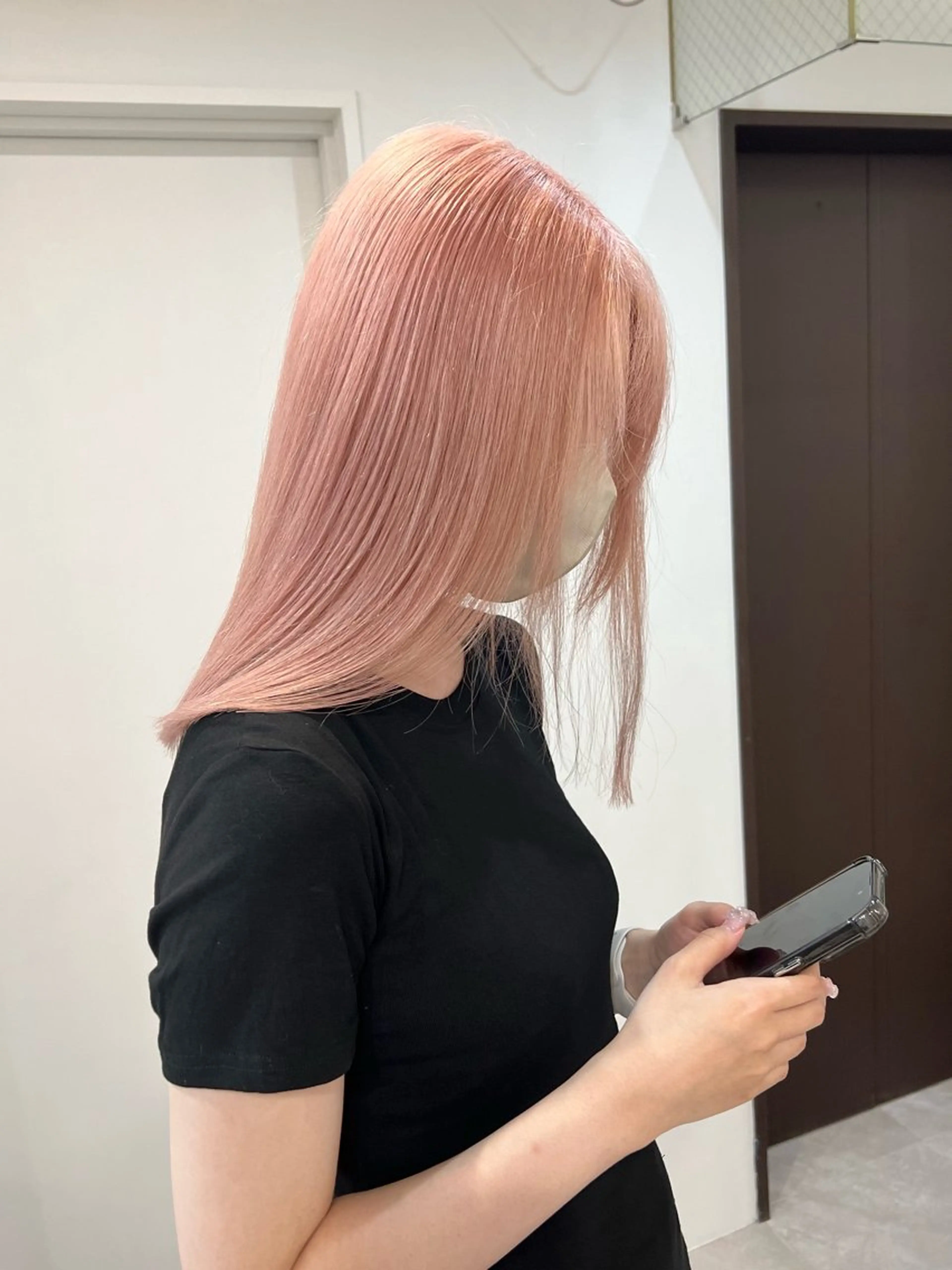 セミロング ヘアカラー トリートメント Via  京都烏丸所属・ブロンド/ハイトーン /レイヤー/りなのヘアスタイル