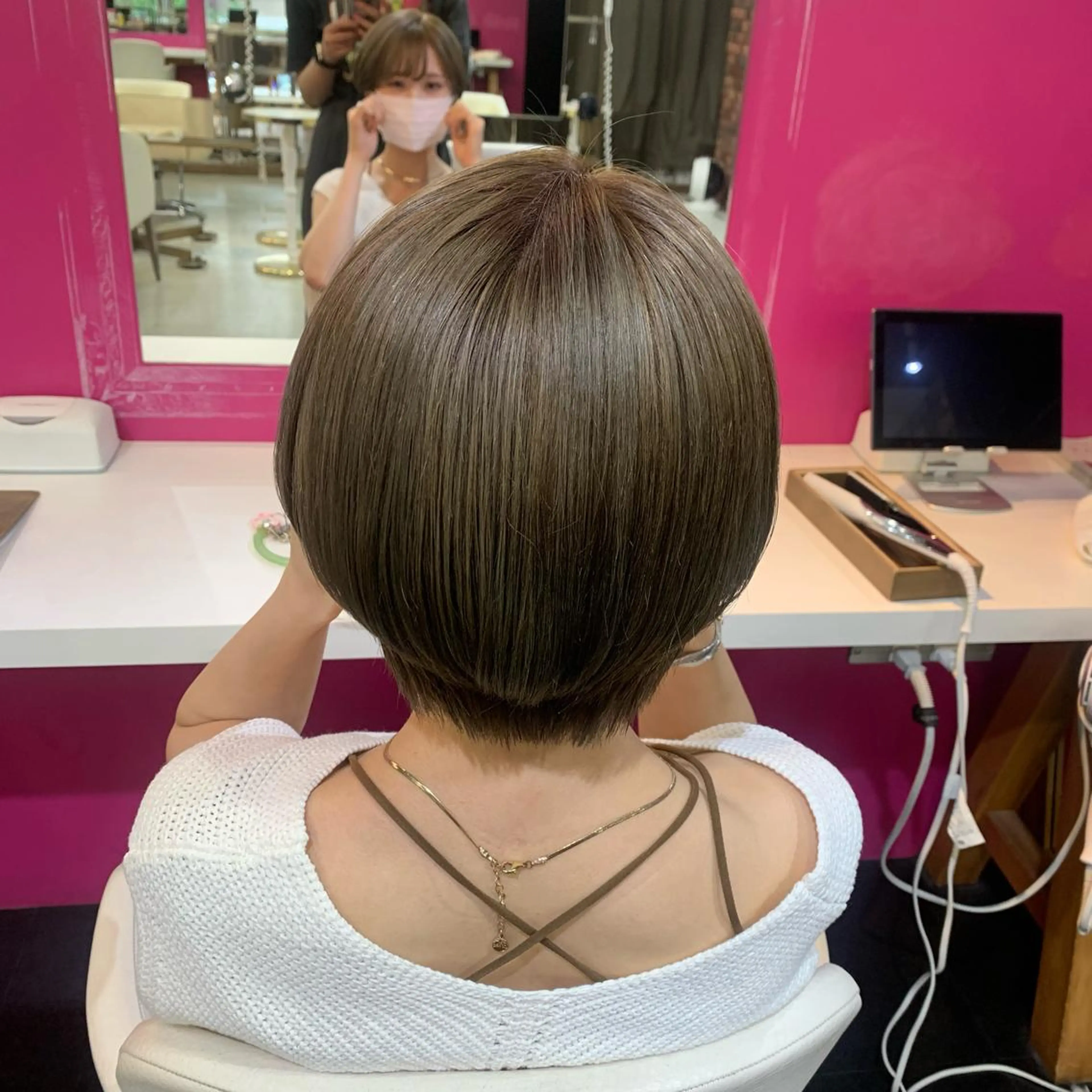ショート カラー 🫧nari🫧 谷町 大阪のヘアスタイル