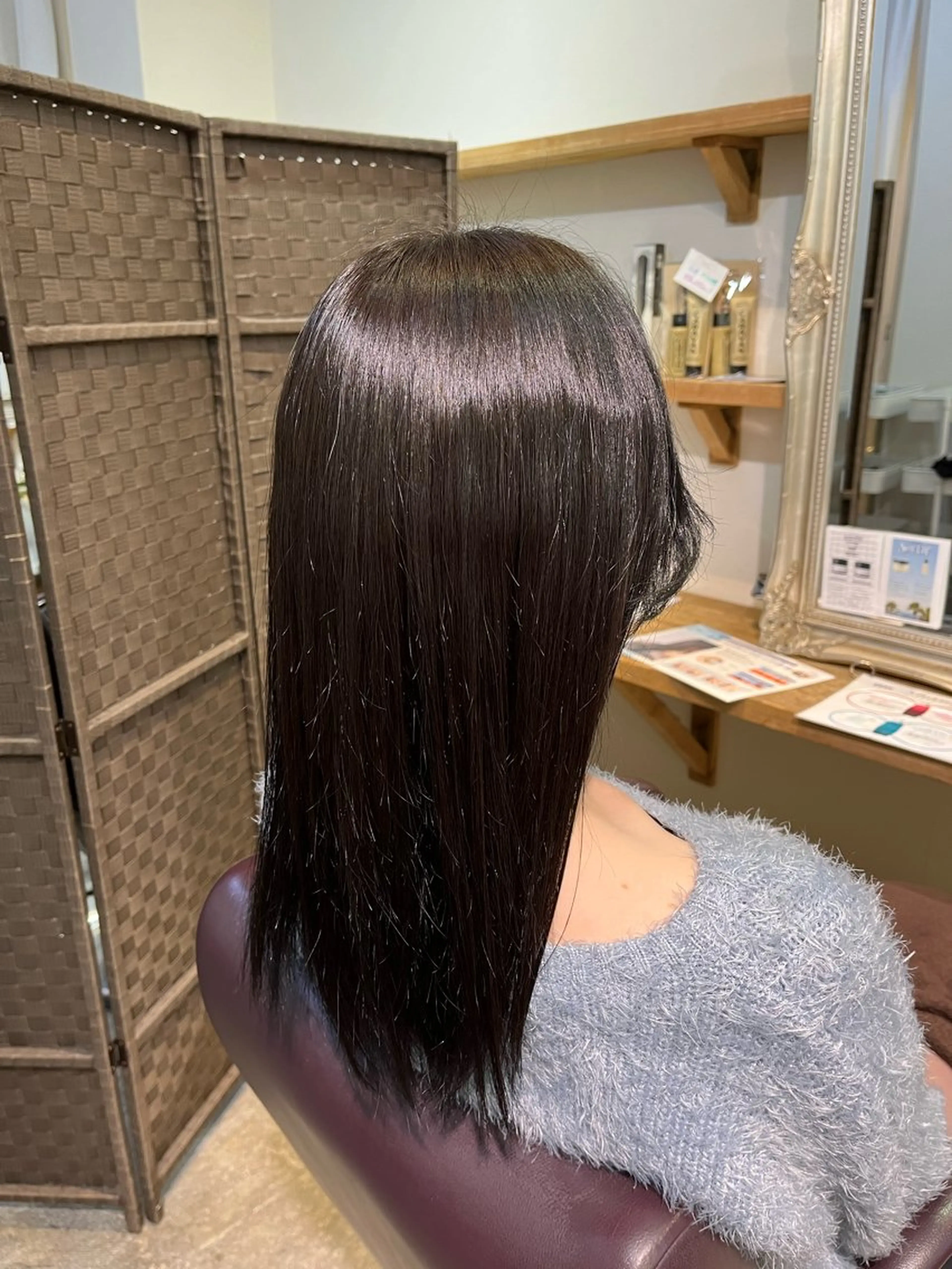 セミロング カラー トリートメント ヘアカラー トリートメント フェザーパーマ🌙 毛流れ yuzukiのヘアスタイル