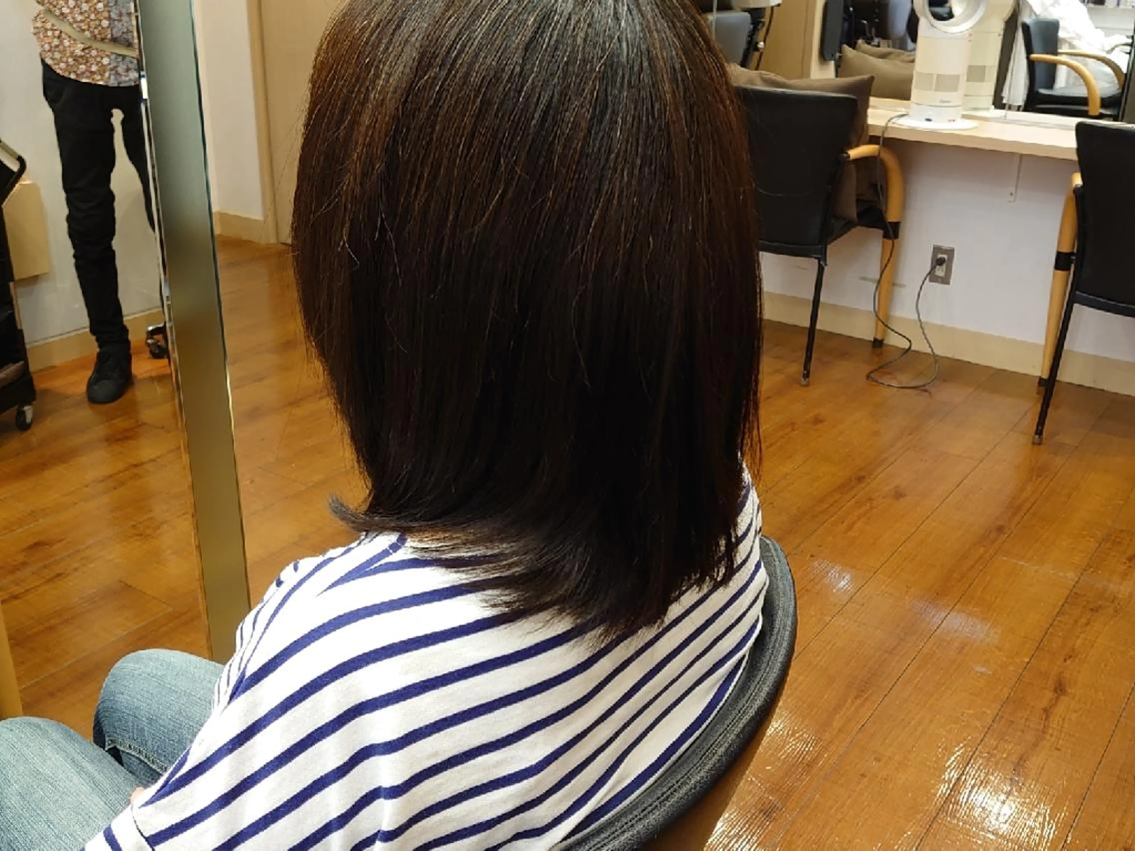 ミディアム 縮毛矯正 AULANI Hair Resort所属・塚原 友紀子のヘアスタイル