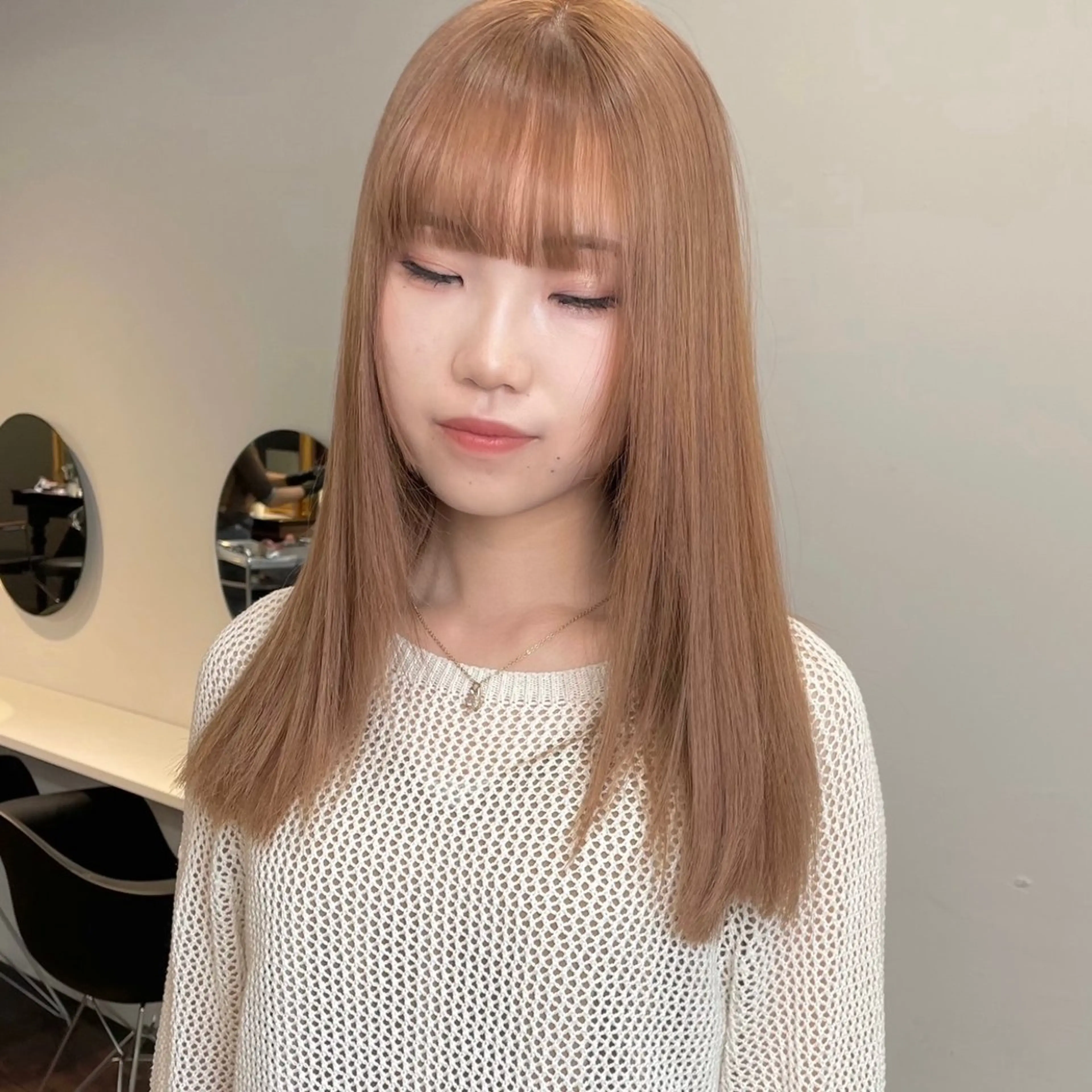 ロング カラー ヘアアレンジ ベージュカラー ブリーチ ダブルカラー ラテベージュ ミルクティーベージュ カット ヘアカラー トリートメント maoブリーチ無し 似合わせカラーのヘアスタイル