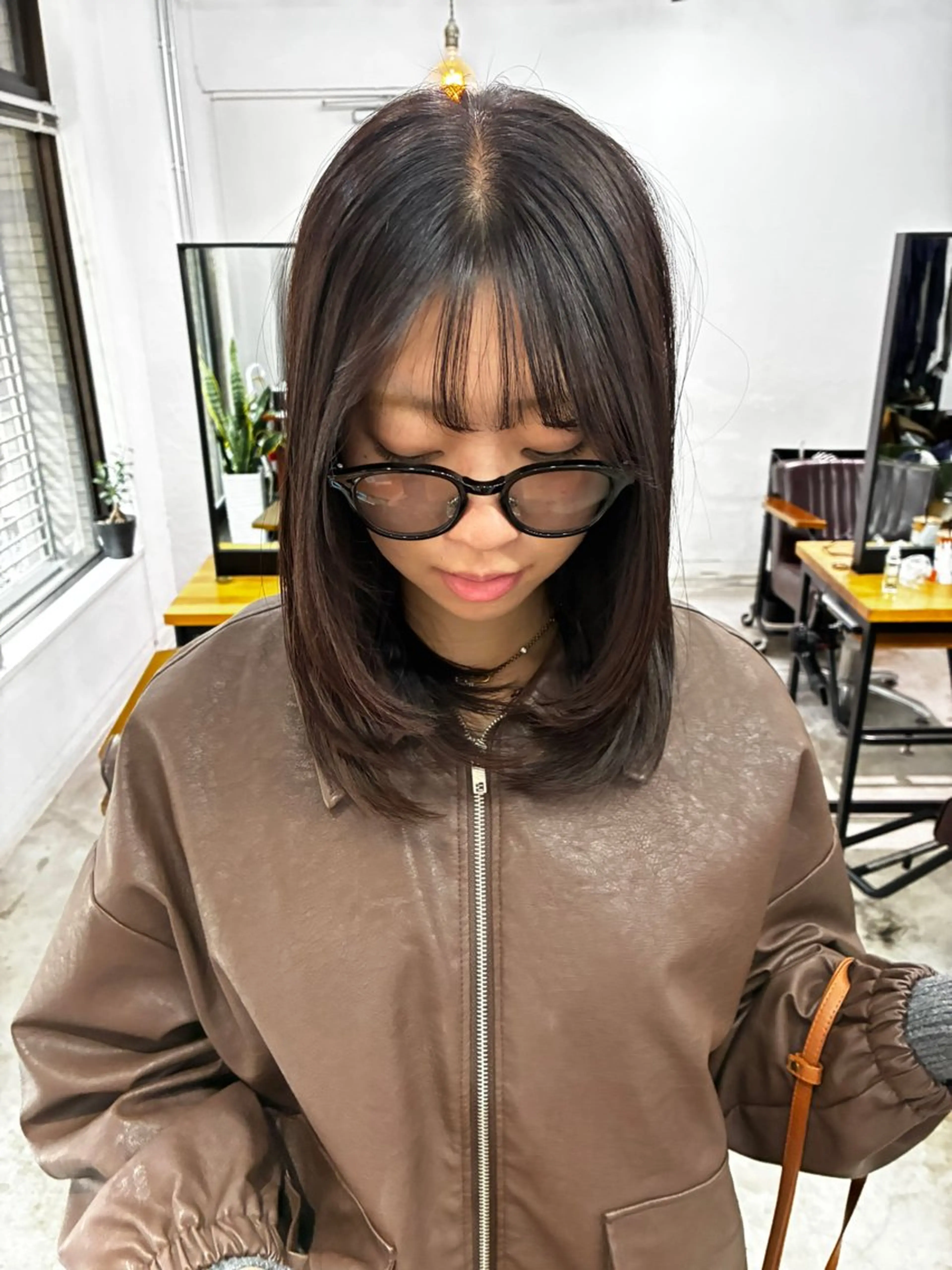 ミディアム カラー ヘアカラー トリートメント 佐藤 芽衣のヘアスタイル