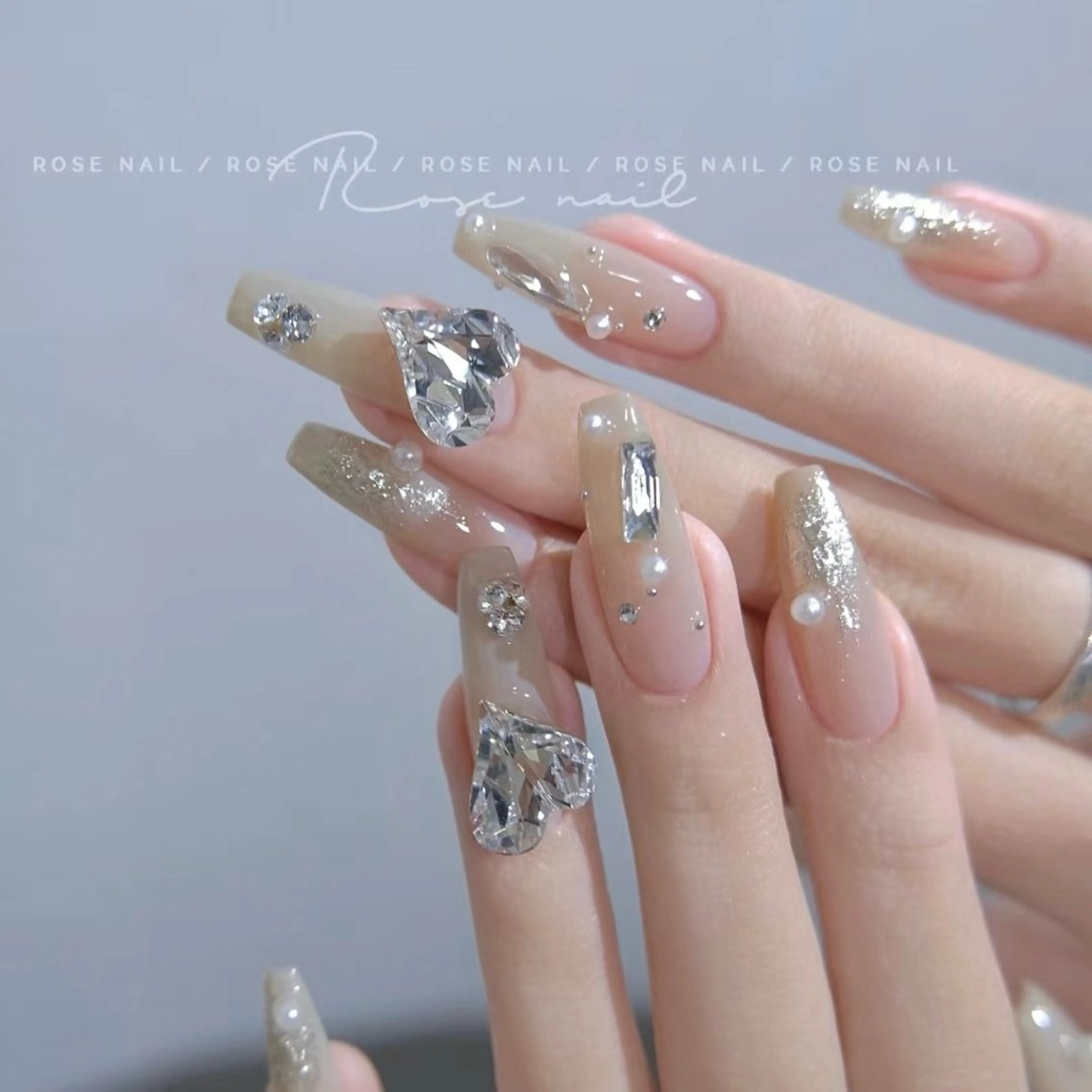 ネイル Hana  NAIL所属・新宿YISInail スカルプ専門店のネイルデザイン
