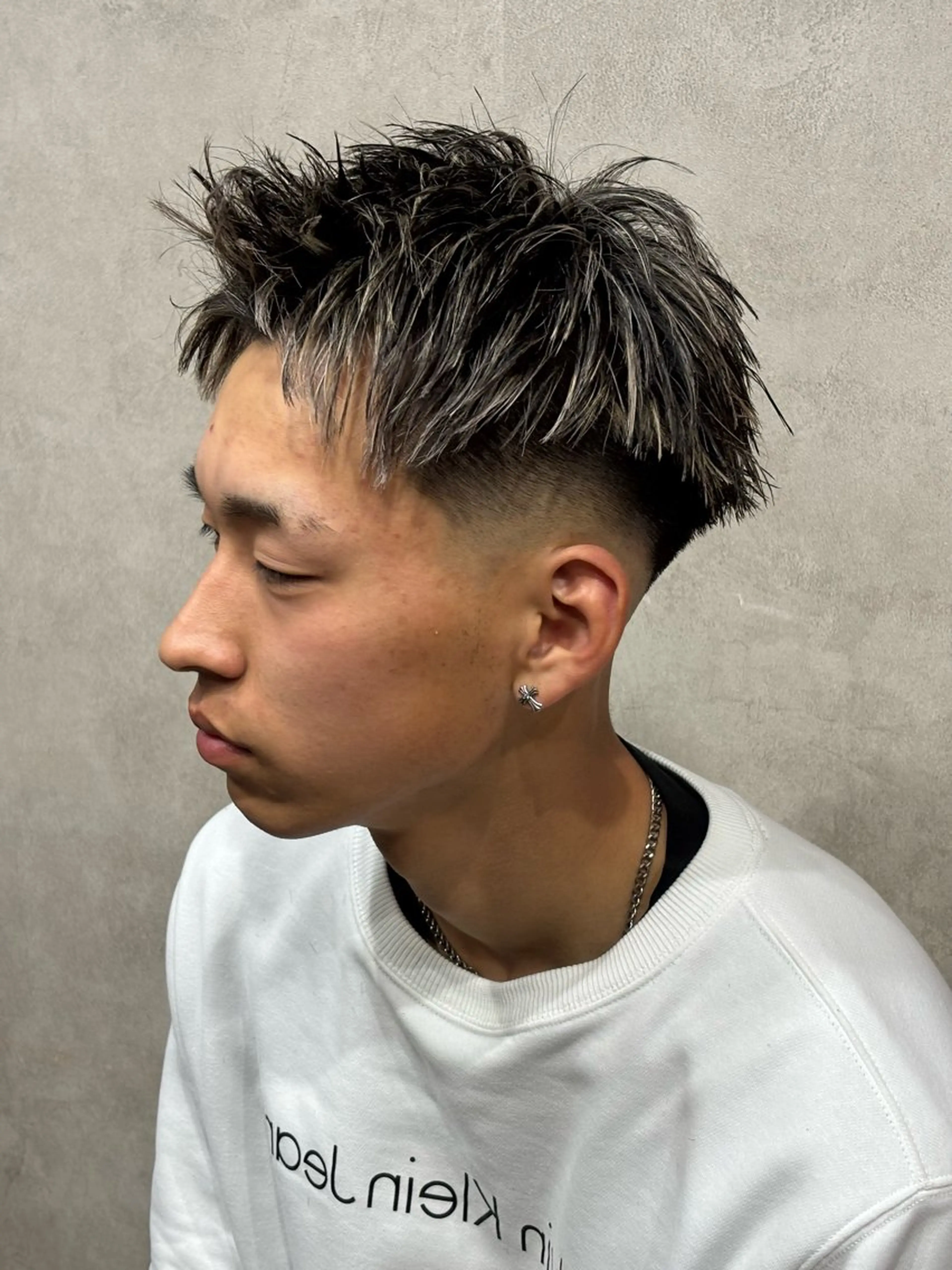 カラー メンズ 💀EDEN副店長/ ブリーチ"骨格補正"のヘアスタイル