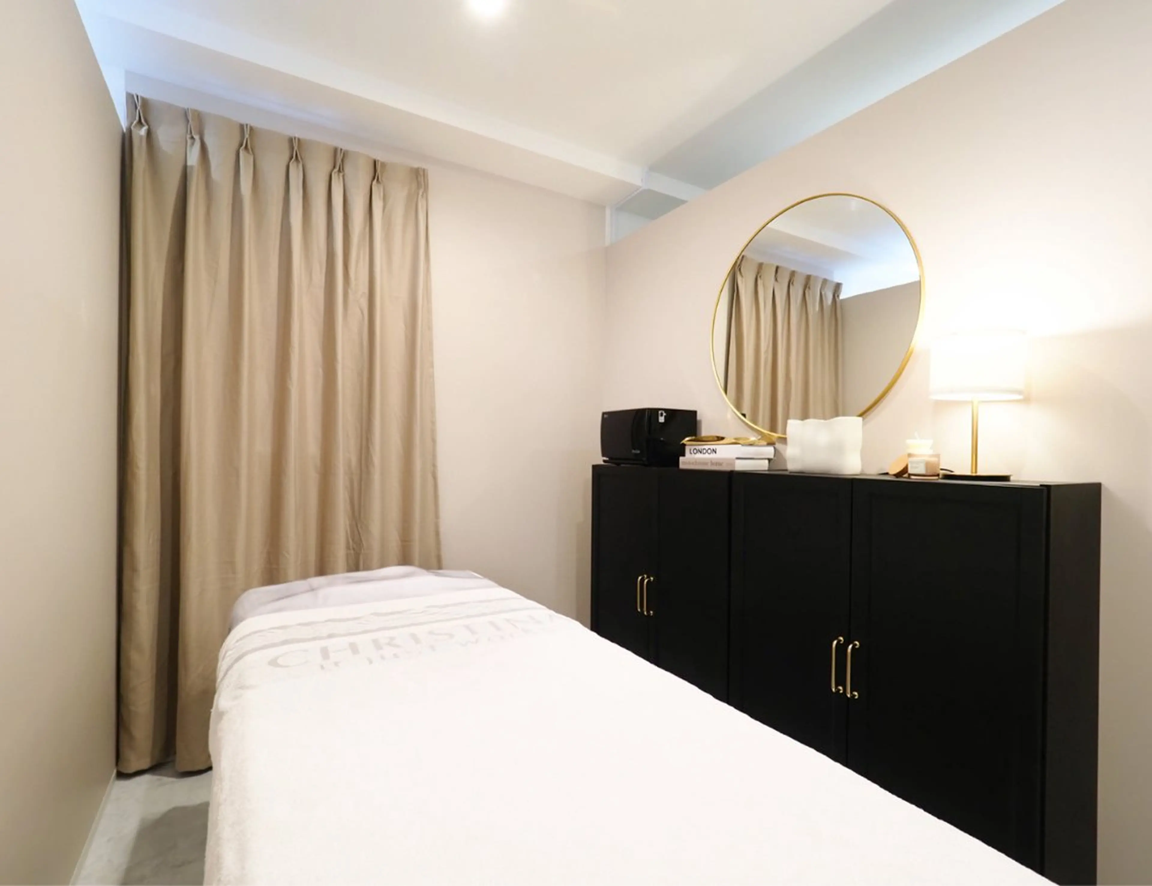 医療提携サロン&パーソナルカラー/骨格/顔タイプ診断 La chic所属・パーソナルカラー ＆エステ SHIHOのその他イメージ