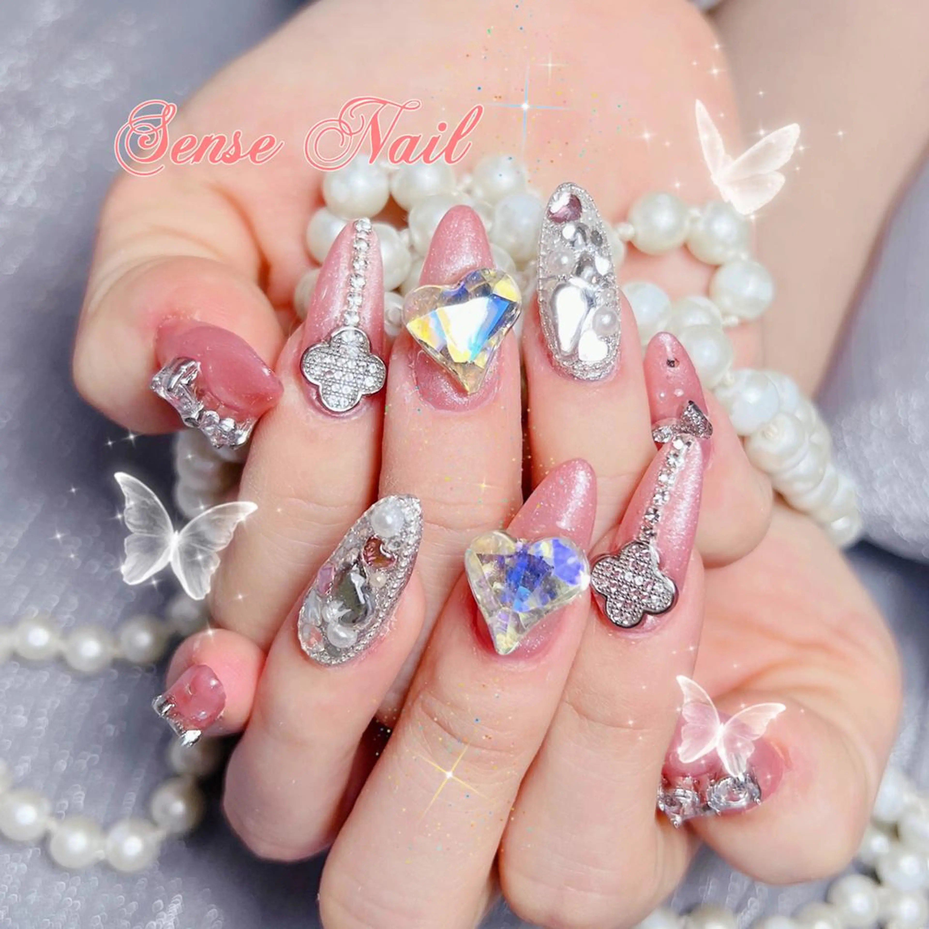 ネイル Kurieitibu 🍬Byu~tīのネイルデザイン