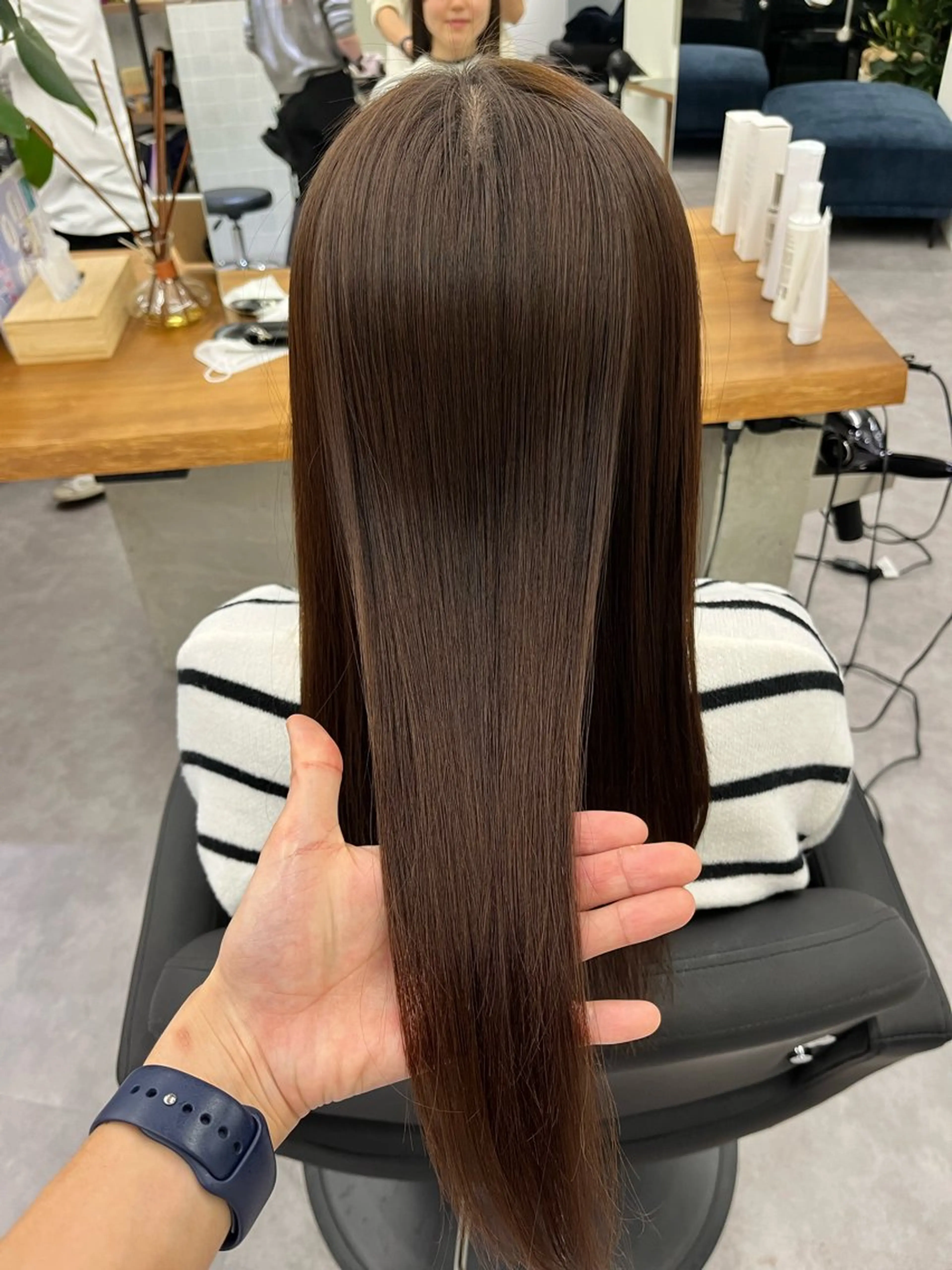 平日ミニモ限定⭐️カット+縮毛矯正(NORTY美髪矯正)+バイカルテトリートメントの写真