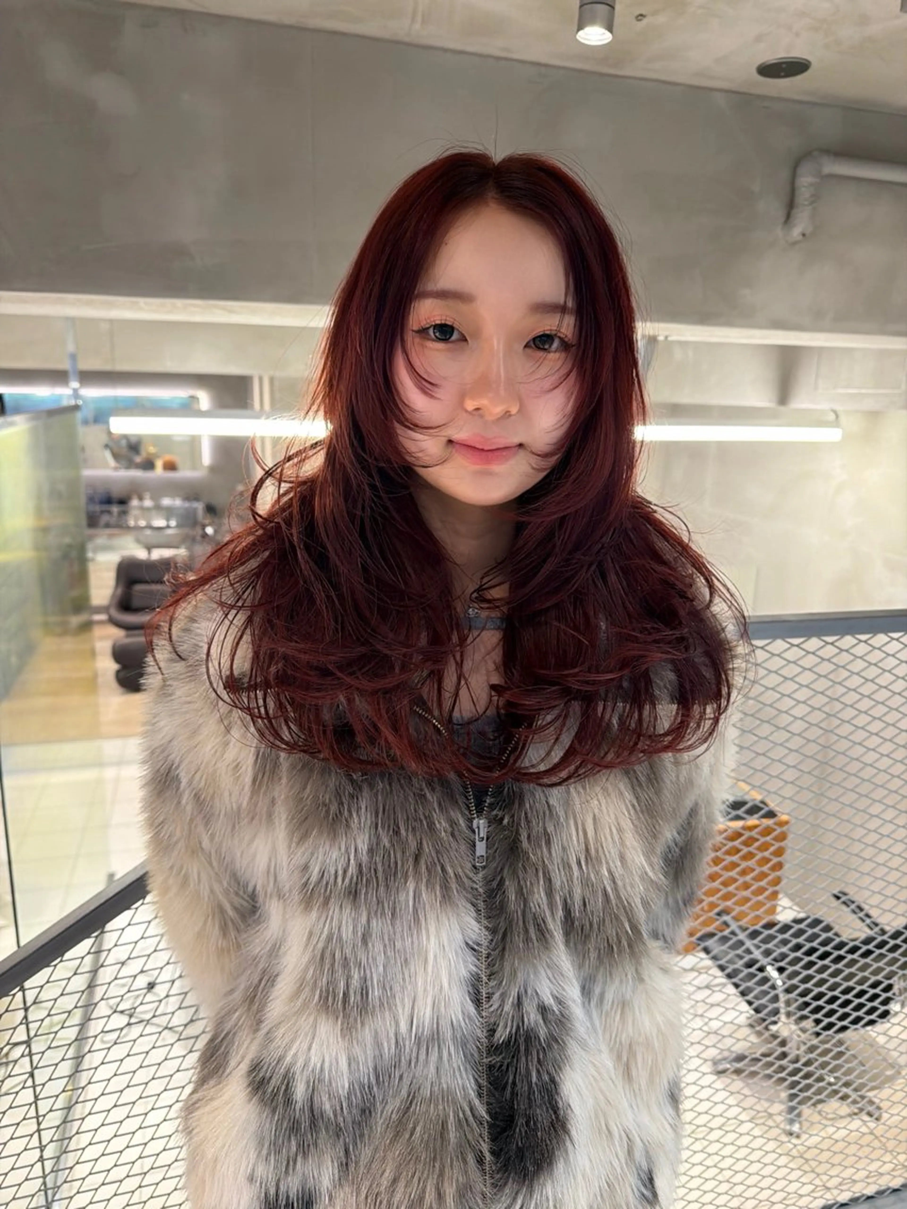 ロング カラー レッドカラー カット ヘアカラー トリートメント 🎀暖色カラー🎀 おかだみほのヘアスタイル