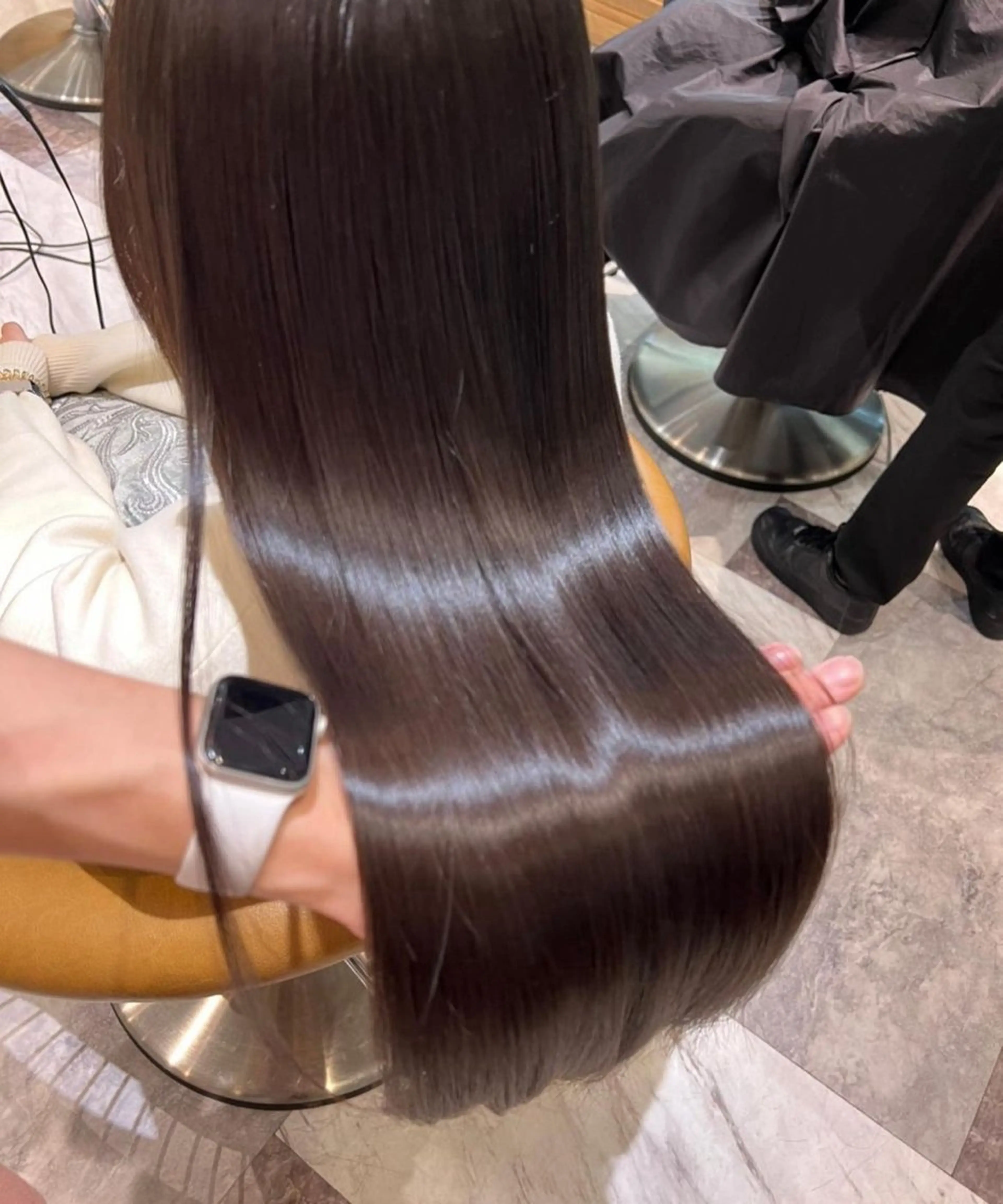 ☔️雨でも広がらない🩵美髪縮毛矯正＋カット＋ダメージレスカラー＋トリートメントの写真