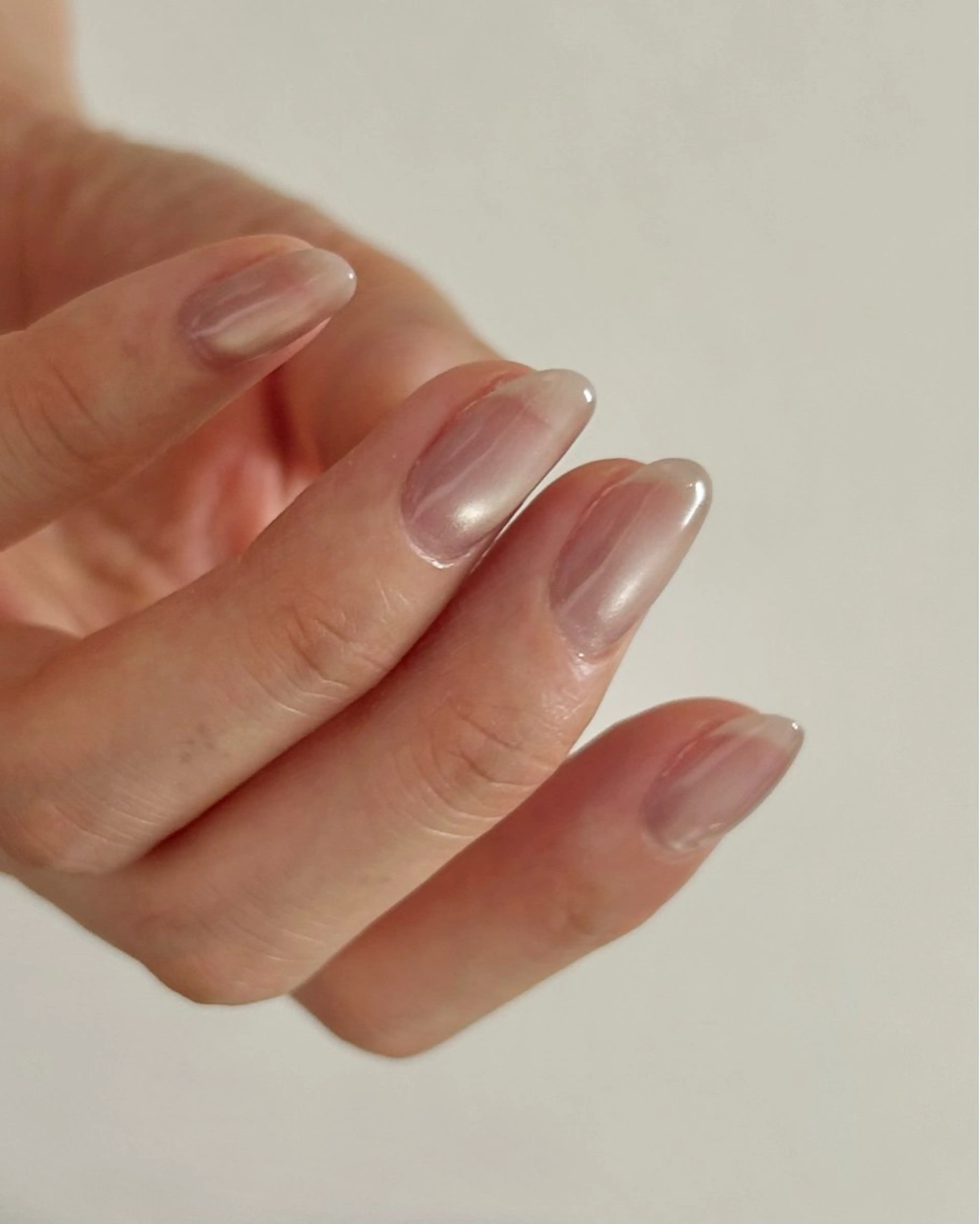 ネイル オーロラネイル ジェルネイル キラキラネイル ニュアンスネイル オフィスネイル 𓂃toi. 儚げnuanceのネイルデザイン