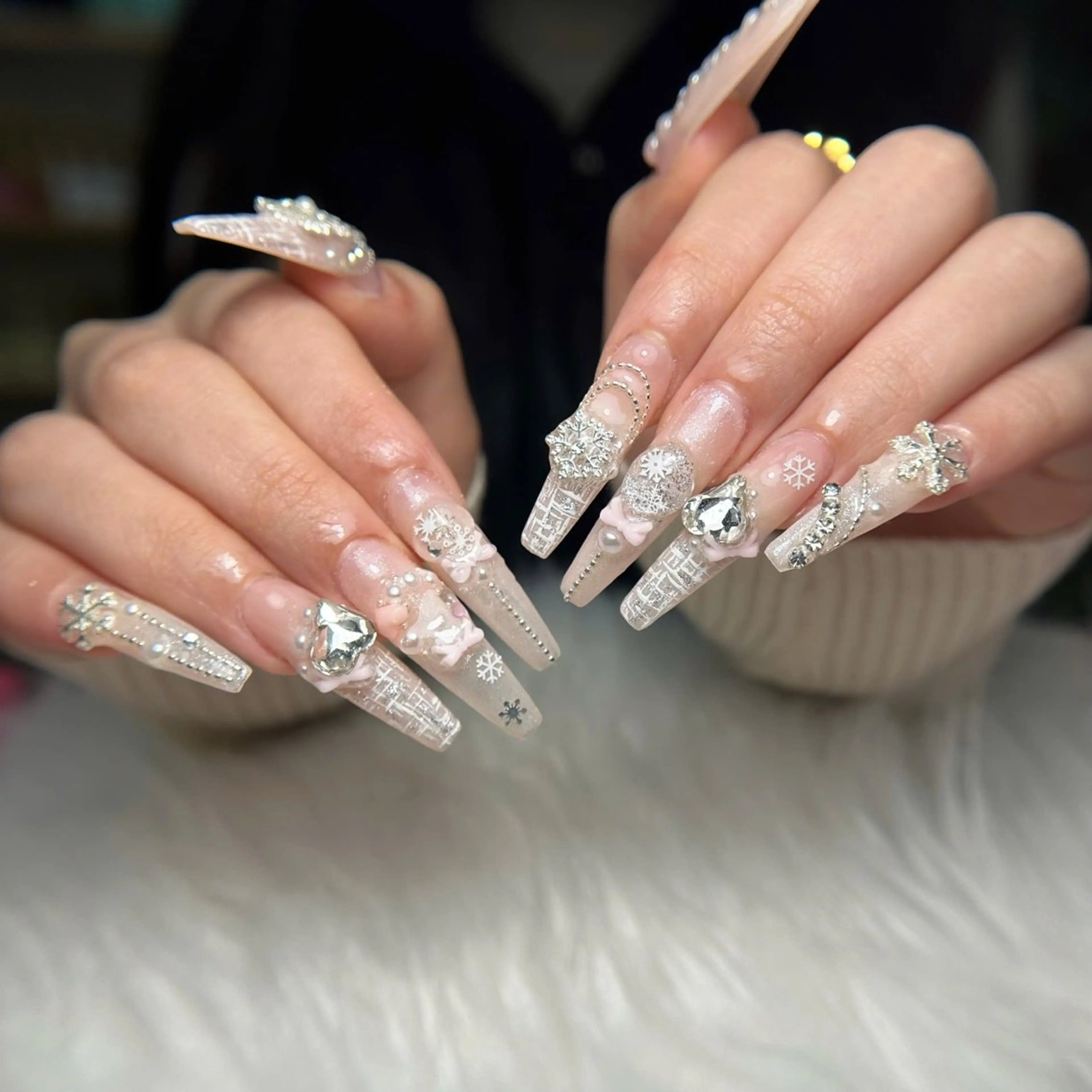 ネイル オーロラネイル 長さ出し フラッシュネイル フレンチネイル ジェルネイル Michi_Nails_Salon所属・Michi Nail Staffのネイルデザイン