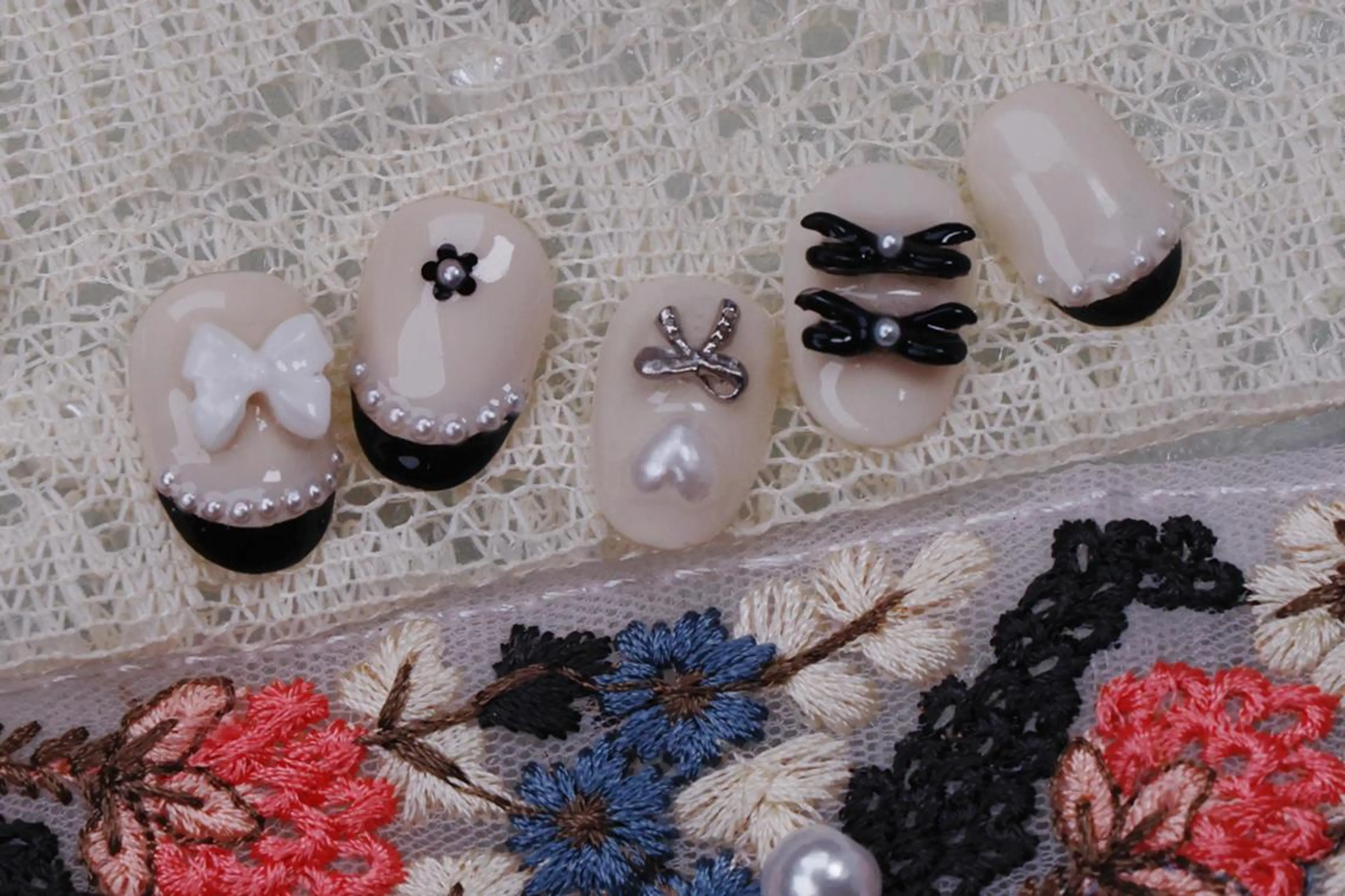 ネイル ハロウィン ロングネイル マグネットネイル スカルプネイル ネイルチップ ハンドネイル Mss ミサキのネイルデザイン