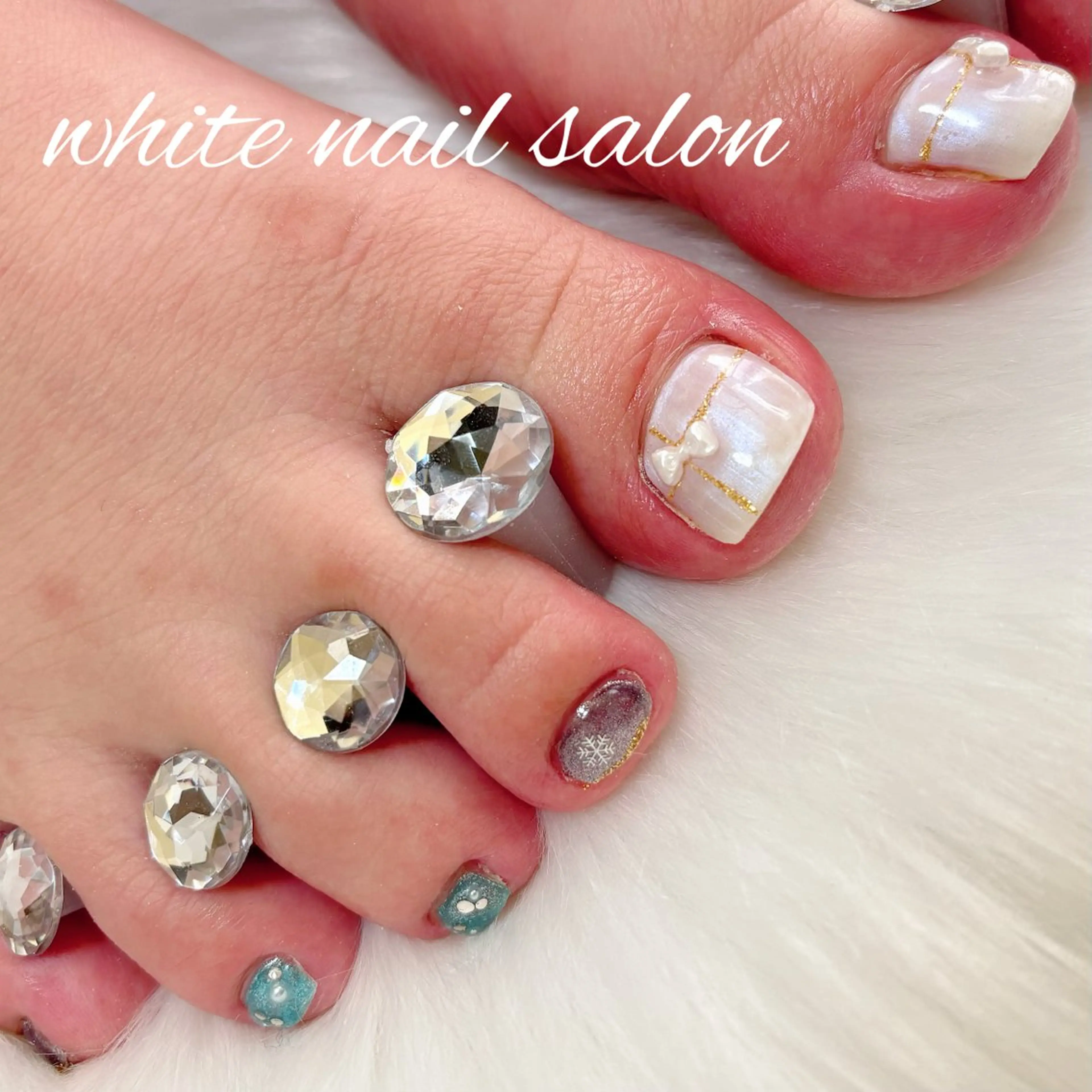 ネイル フットネイル フットネイル white nail salonのネイルデザイン