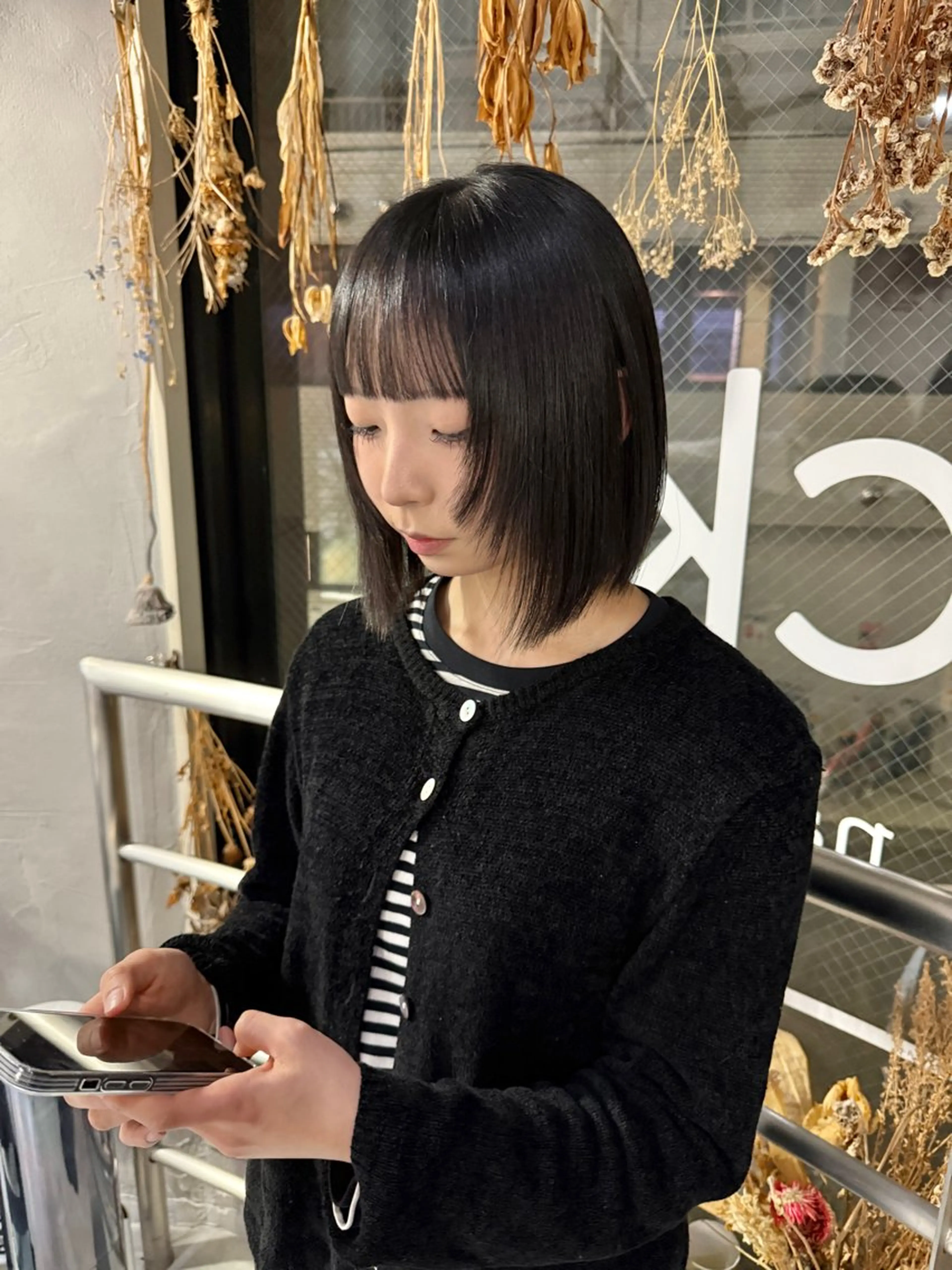 ミディアム カット ウルフ/レイヤー🪐 MANAのヘアスタイル