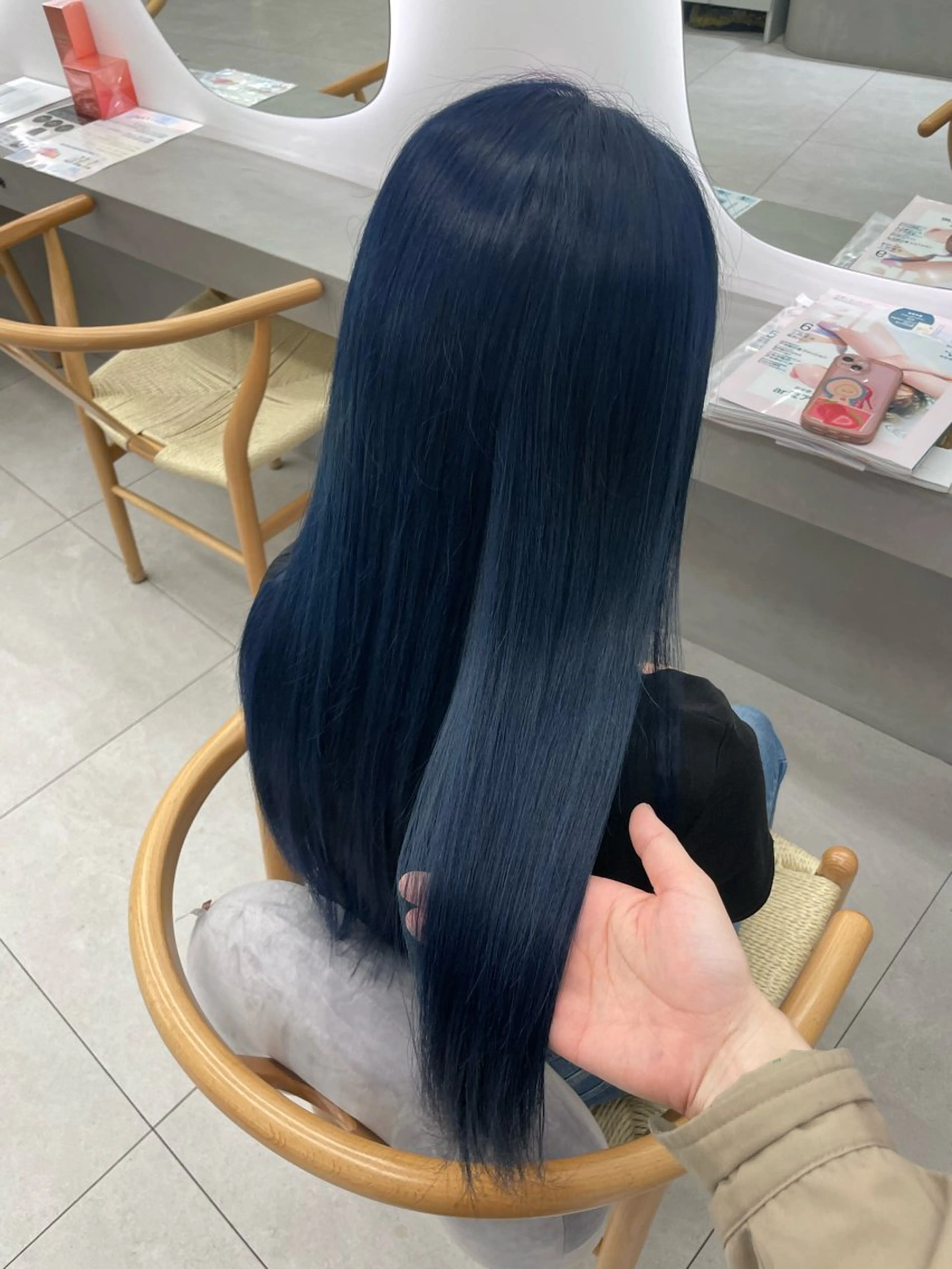 ロング ヘアカラー トリートメント 愛華 【geep】のヘアスタイル