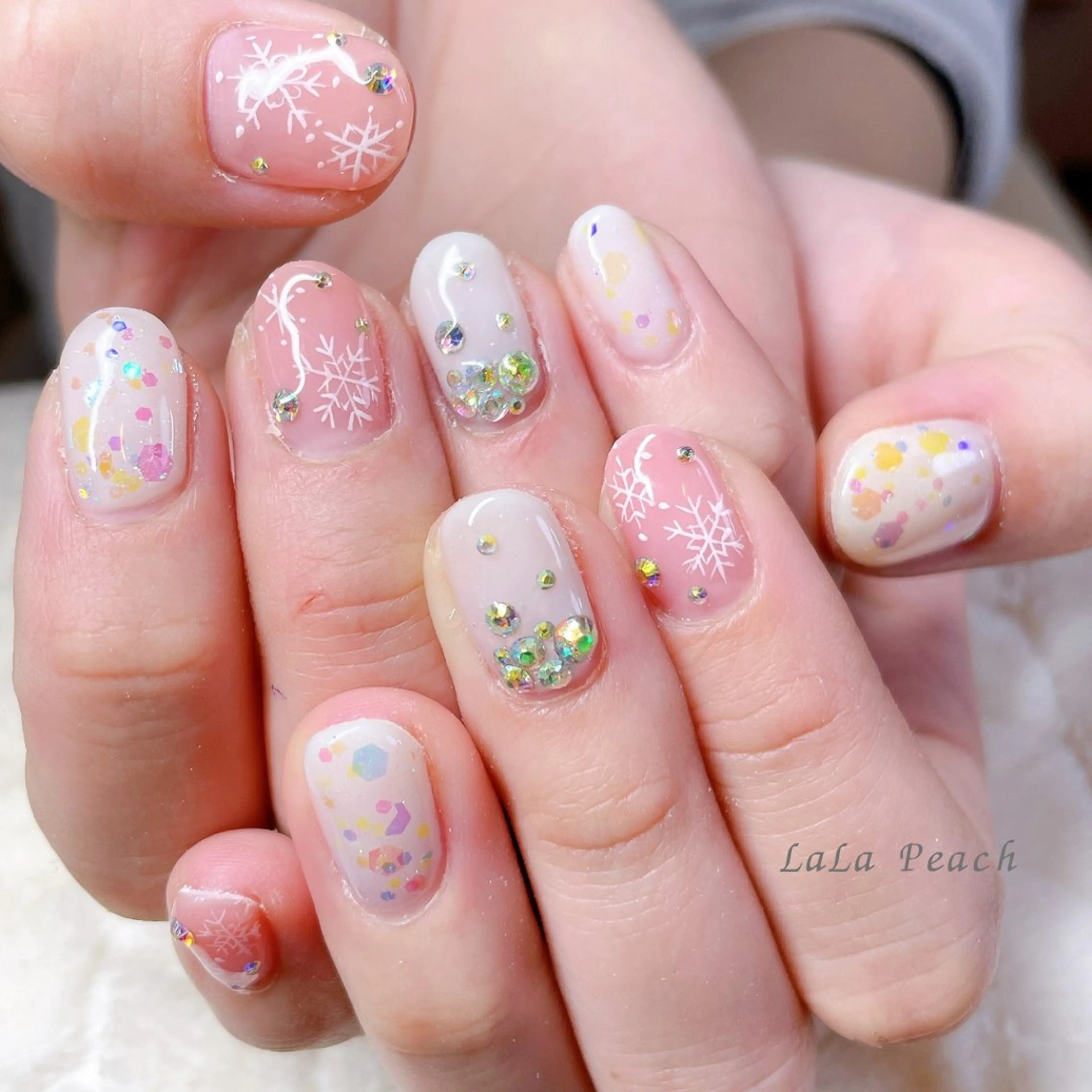 ネイル アートネイル ジェルネイル ホログラムネイル ピンク ハンドネイル LaLa Peach 福岡のマツエク・マツパデザイン