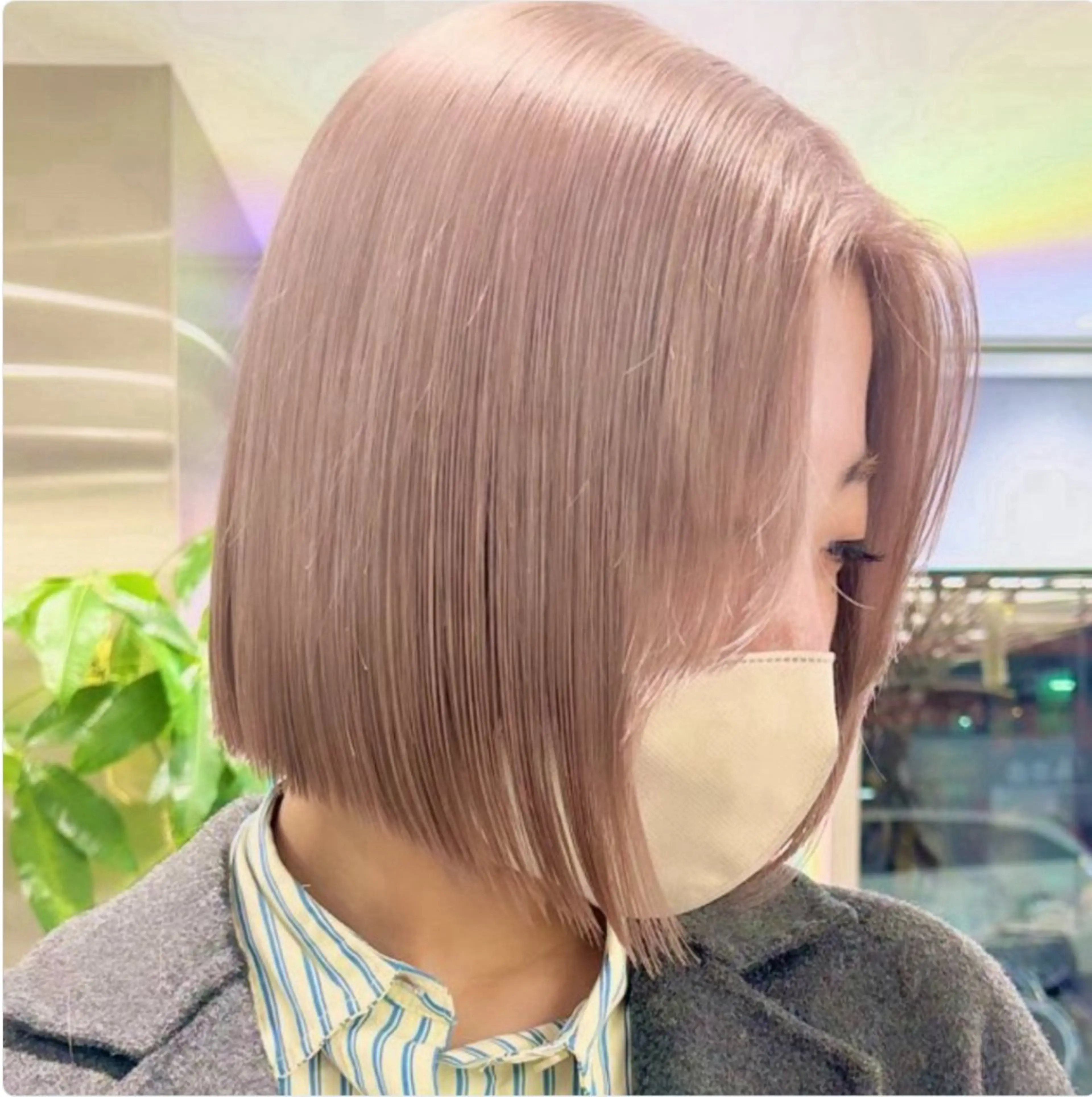 ミディアム カラー ブリーチ ケアブリーチ 透明感カラー ハイトーンカラー イルミナカラー ヘアカラー トリートメント メンズ/ボブ/パーマ /くるみのマツエク・マツパデザイン