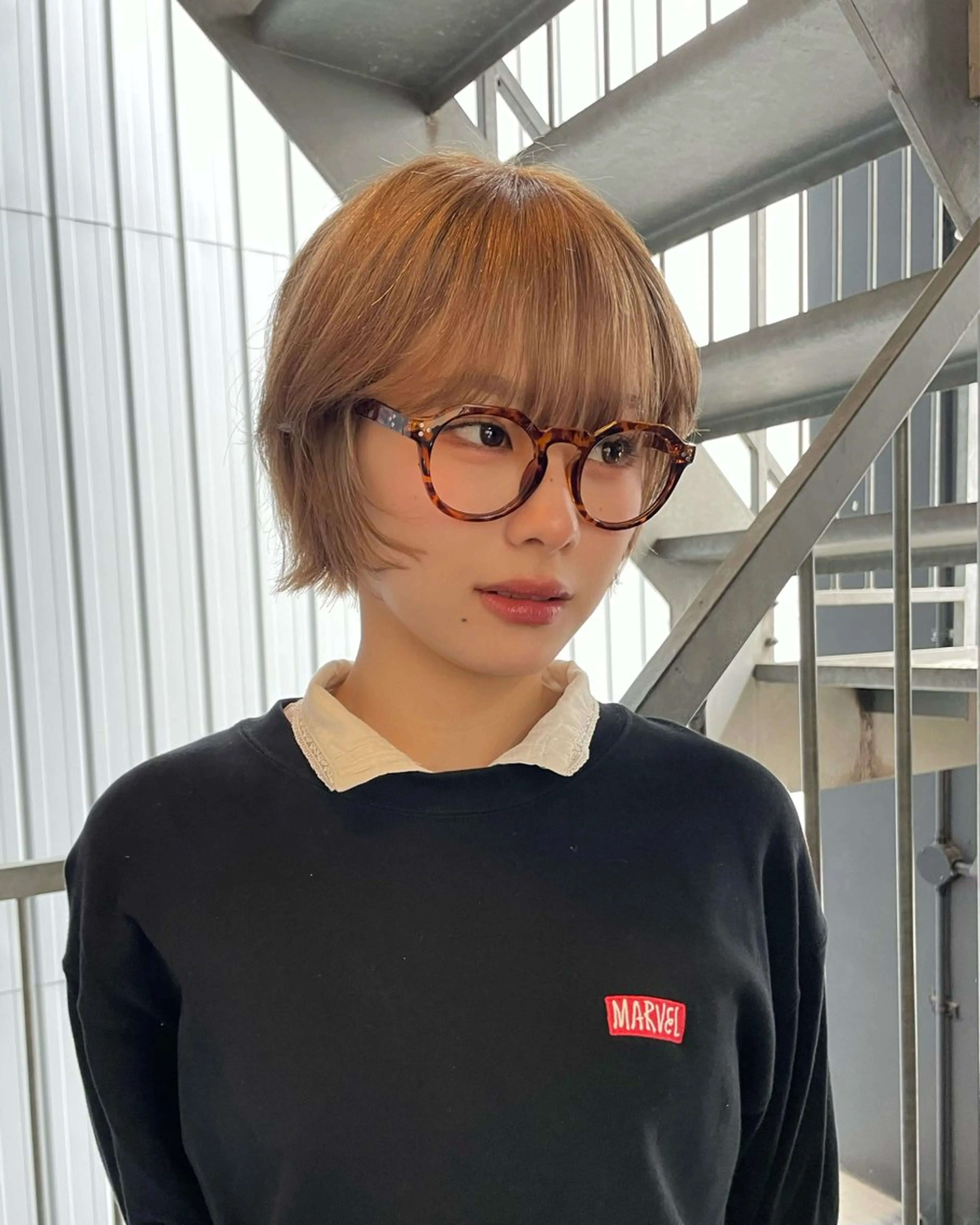 ミディアム こだわりハイトーン/ ケアブリーチ/岸のヘアスタイル