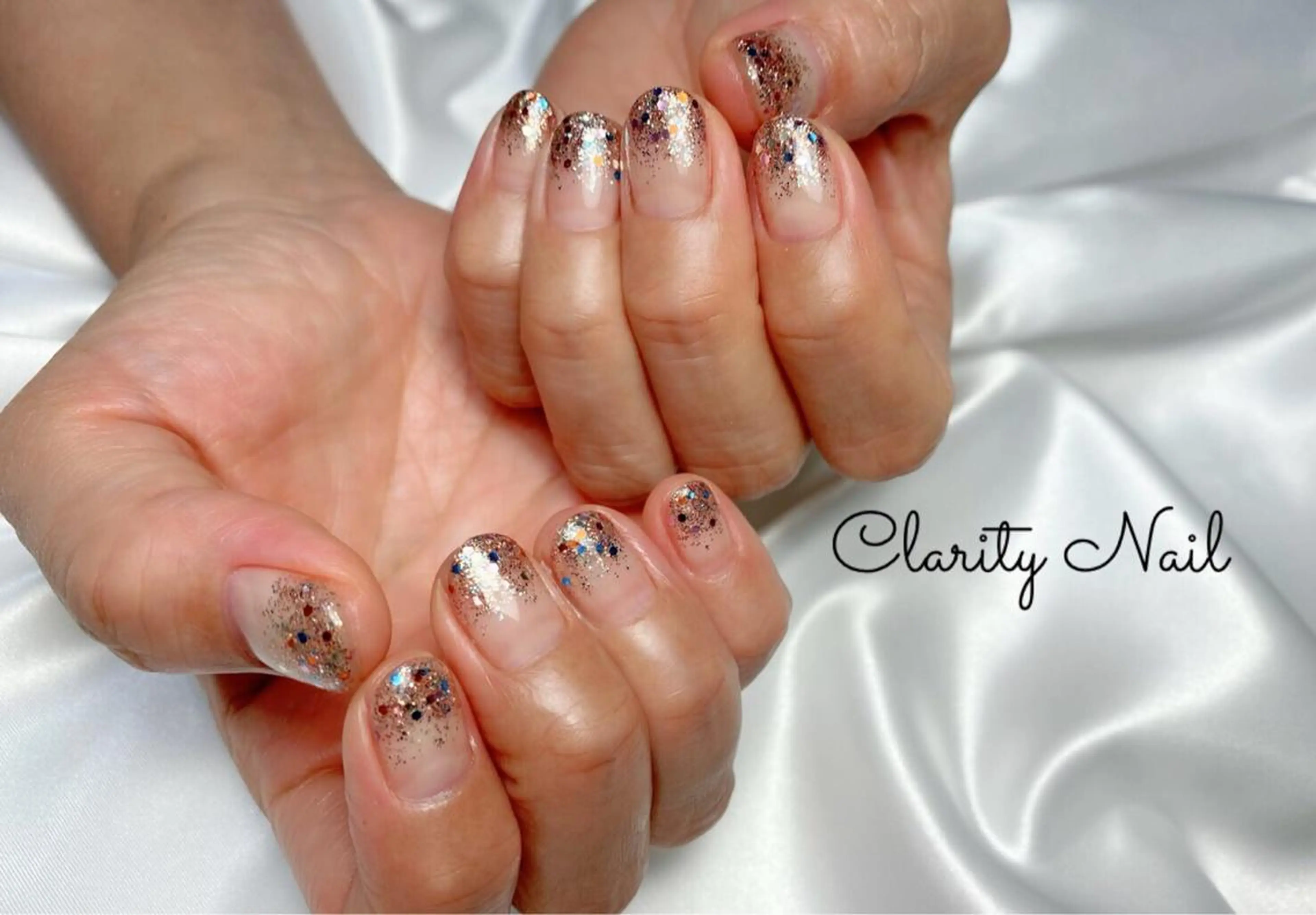 ネイル グラデーション ラメ(グリッター) ラメグラデーション ハンドネイル Clarity Nailのネイルデザイン