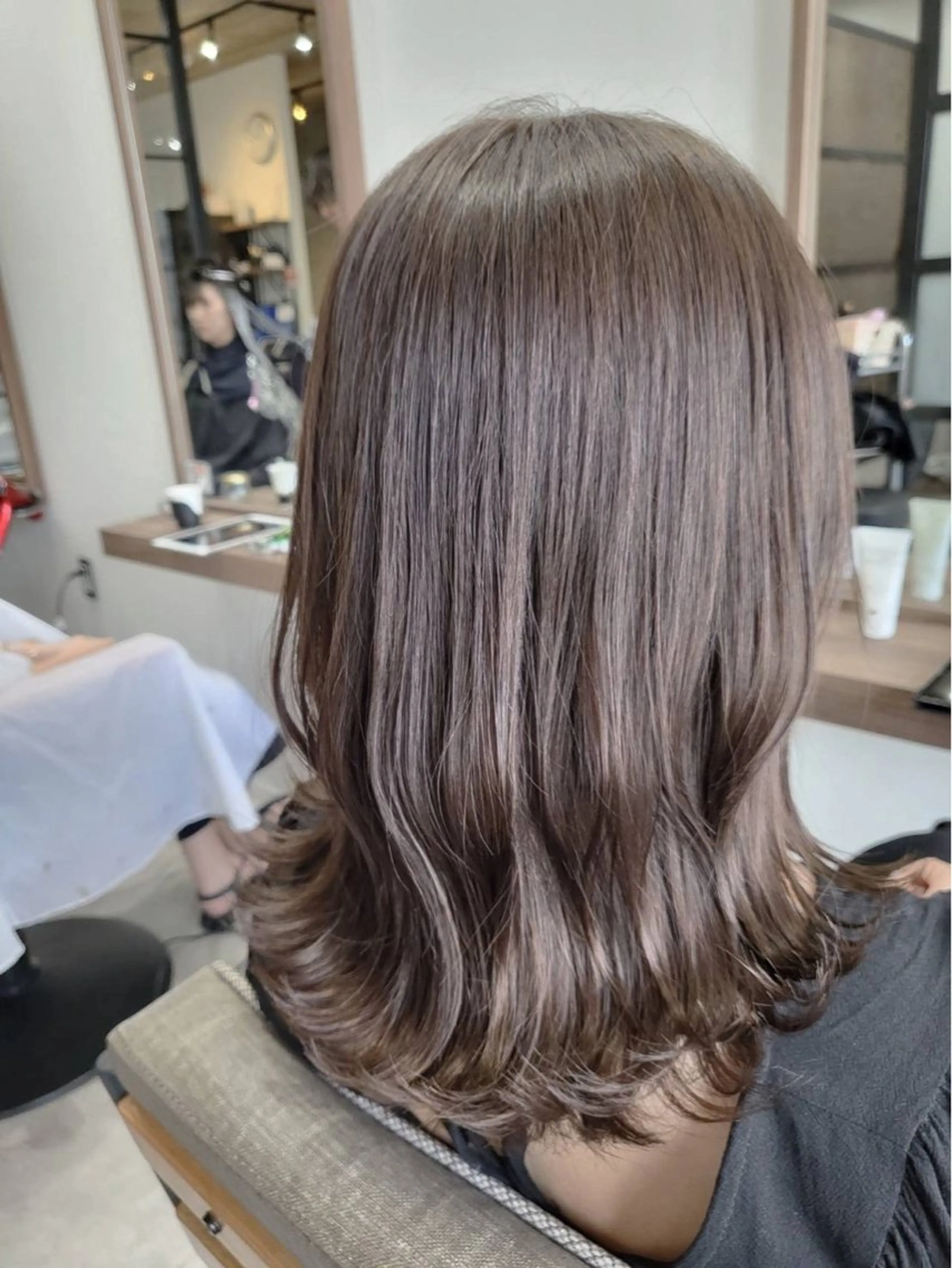 セミロング 韓国カット/透明感 Re.Labo岡本のヘアスタイル