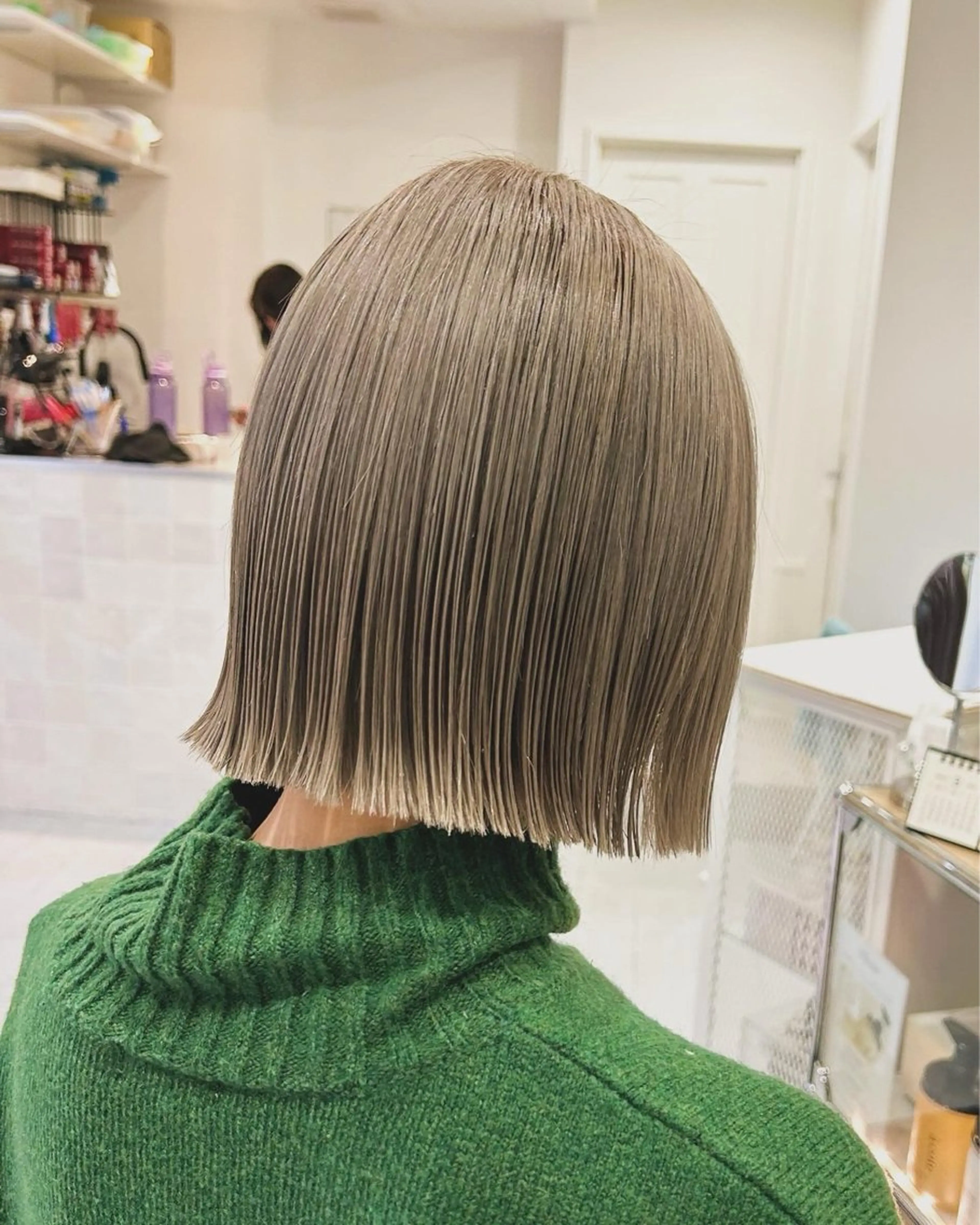 ショート カラー カット ヘアカラー トリートメント ぱつっとボブ/ 小野あかねのヘアスタイル