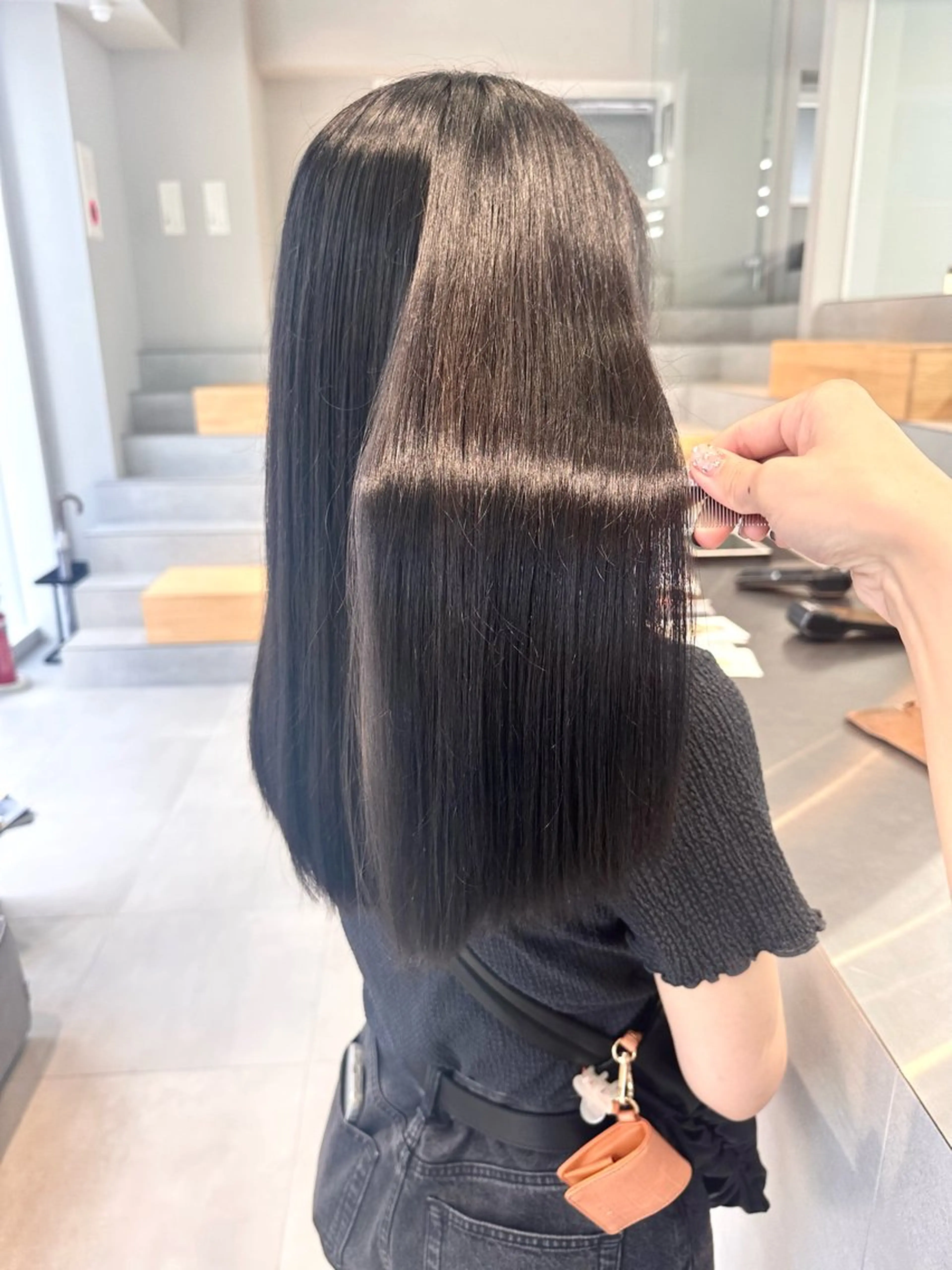 ロング カラー カット ヘアカラー 縮毛矯正 トリートメント 染谷 遥花のヘアスタイル