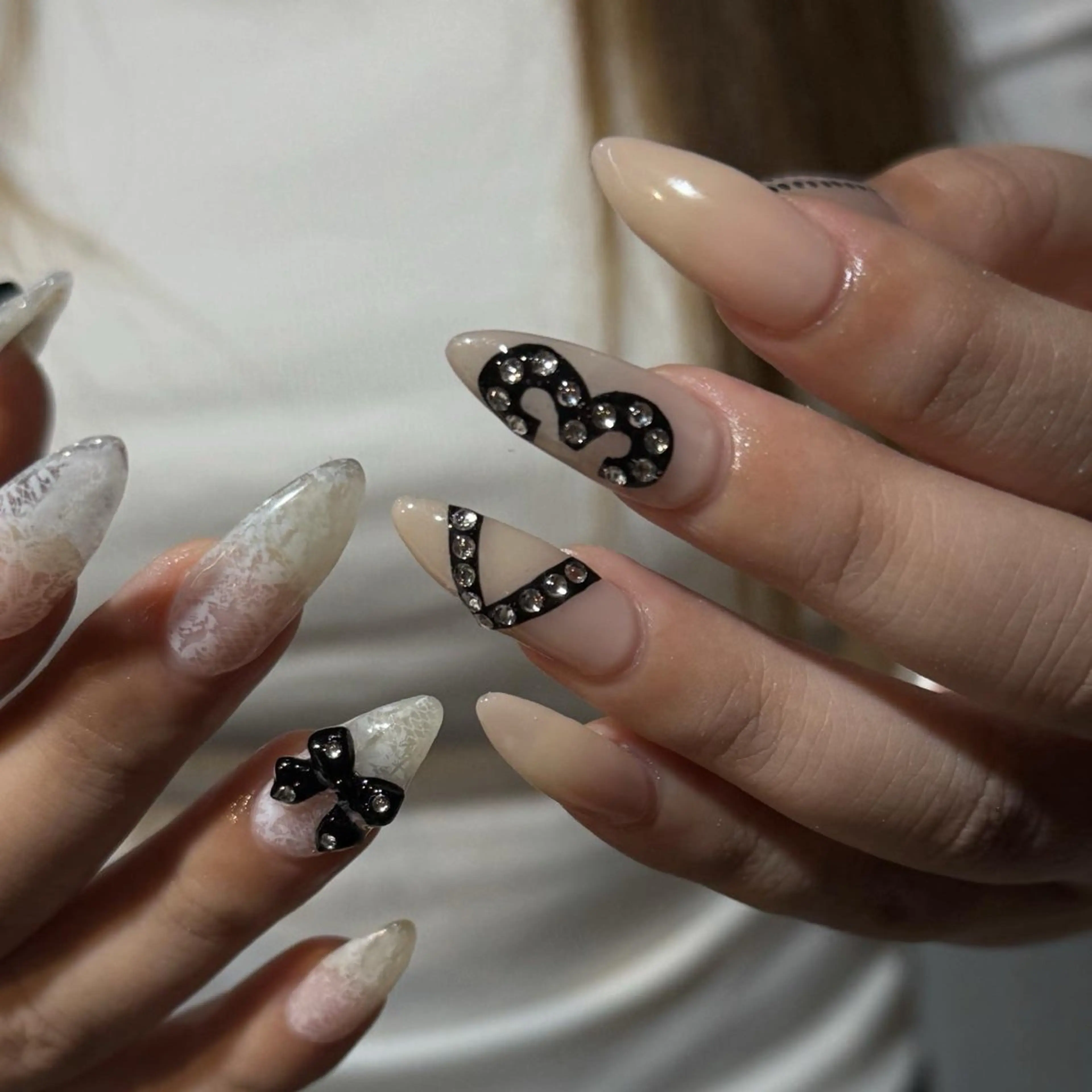 ネイル ハンドネイル 🍒 akariのネイルデザイン