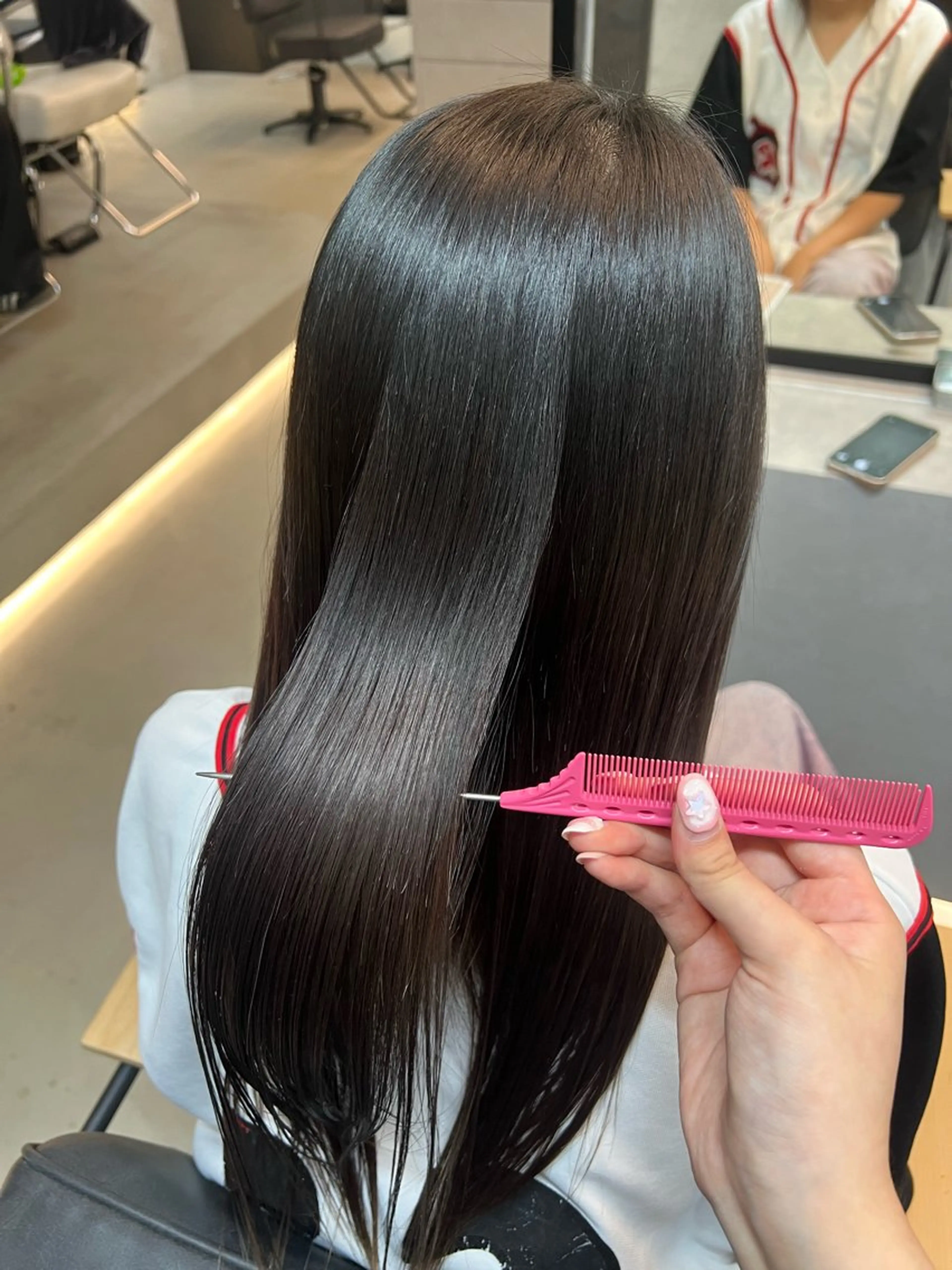 ロング 韓国レイヤー/艶 カラー/RIRIKOのヘアスタイル