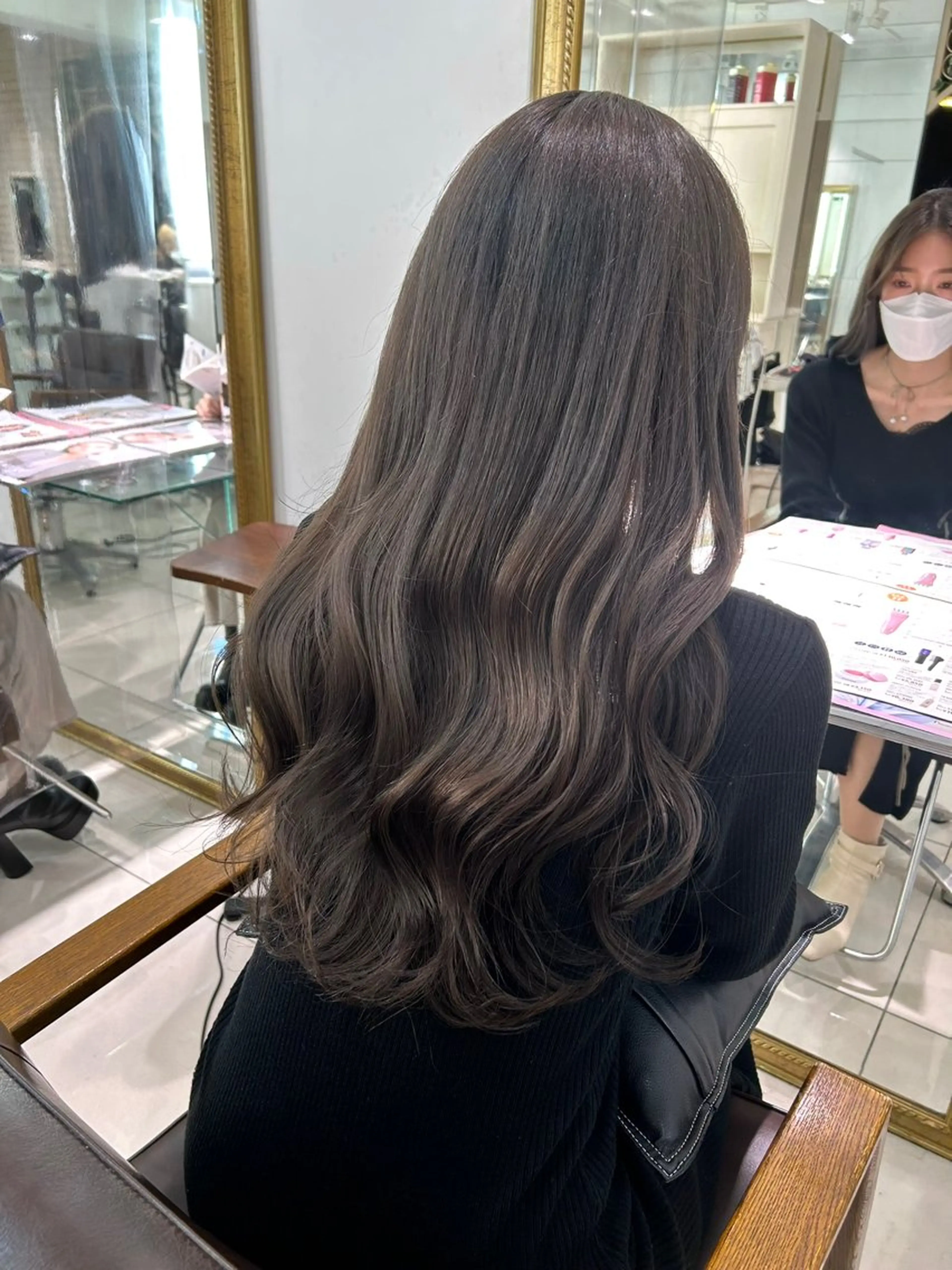 ロング カラー ヘアアレンジ ベージュカラー ブリーチ ブラウンカラー チョコレートブラウン 透明感カラー 透明感カラー ai🫧🪞のヘアスタイル